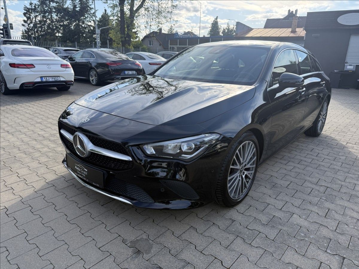 Mercedes-Benz CLA, 180d - fotka 3