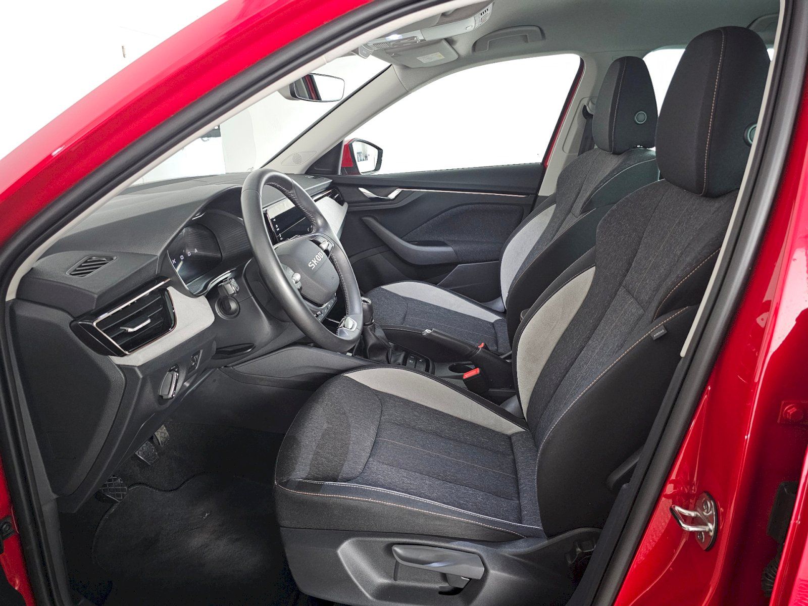 Škoda Kamiq, 1.0TSi 85kW TOP SELECTION TAŽN - fotka 6