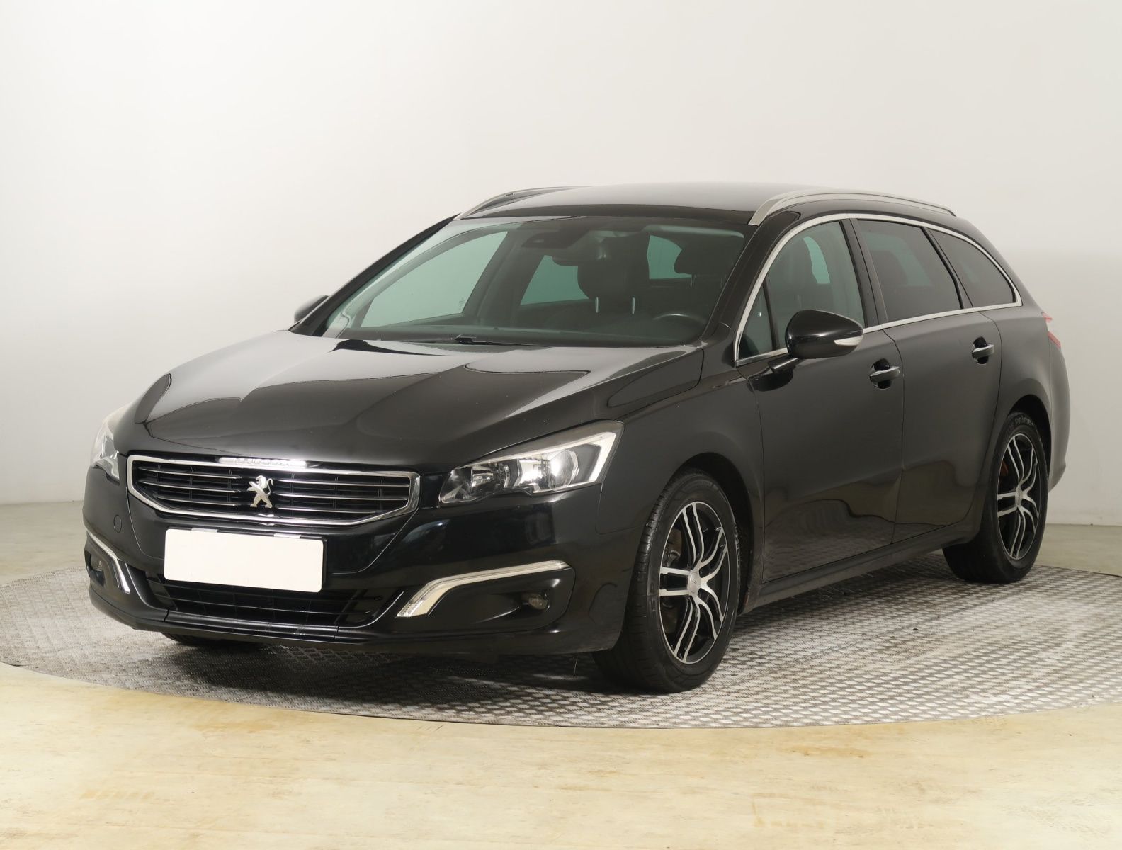 Peugeot 508, 2.0 HDi, Navi, Kožené sedačky - fotka 3