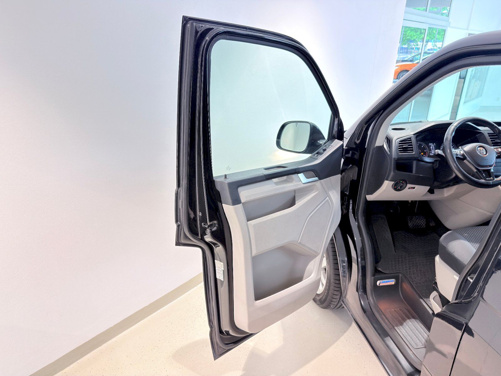 Volkswagen Caravelle, Long Comfortline 2.0 TDI / 110 - fotka 6