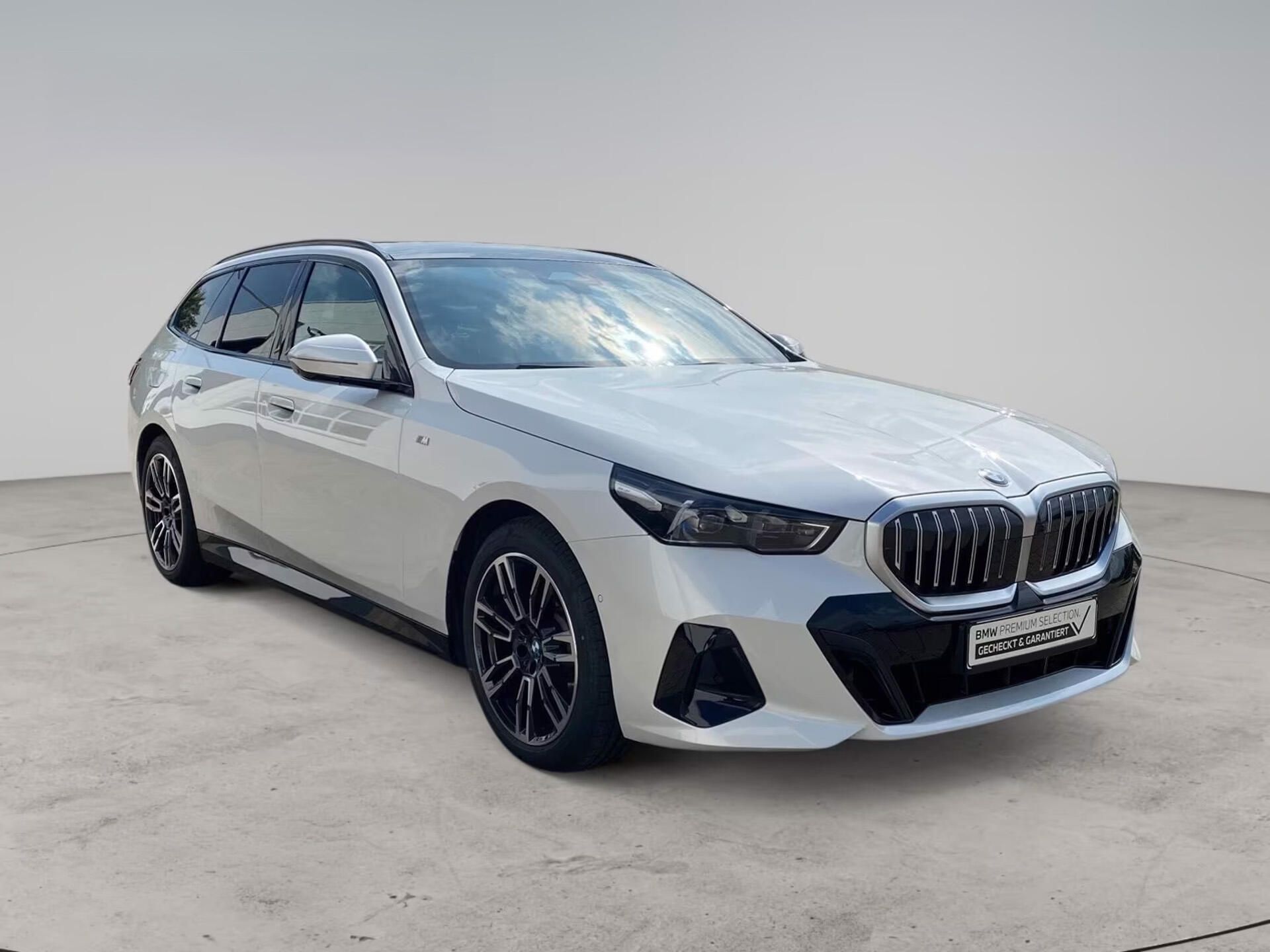 BMW Řada 5, 520d xDrive M-Sport Pano Venti - fotka 3