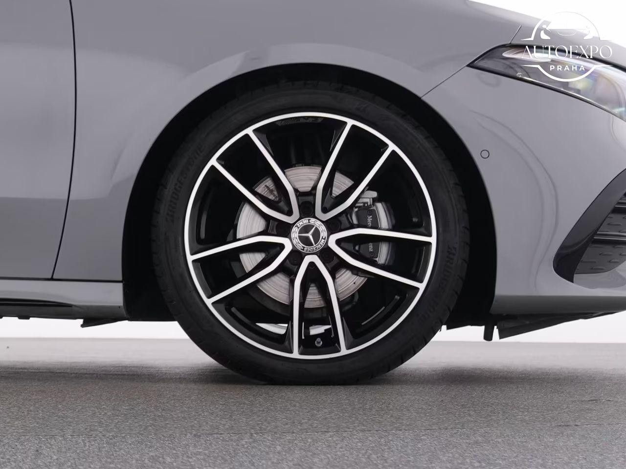 Mercedes-Benz Třídy A, 200d AMG*PANORAMA - fotka 5