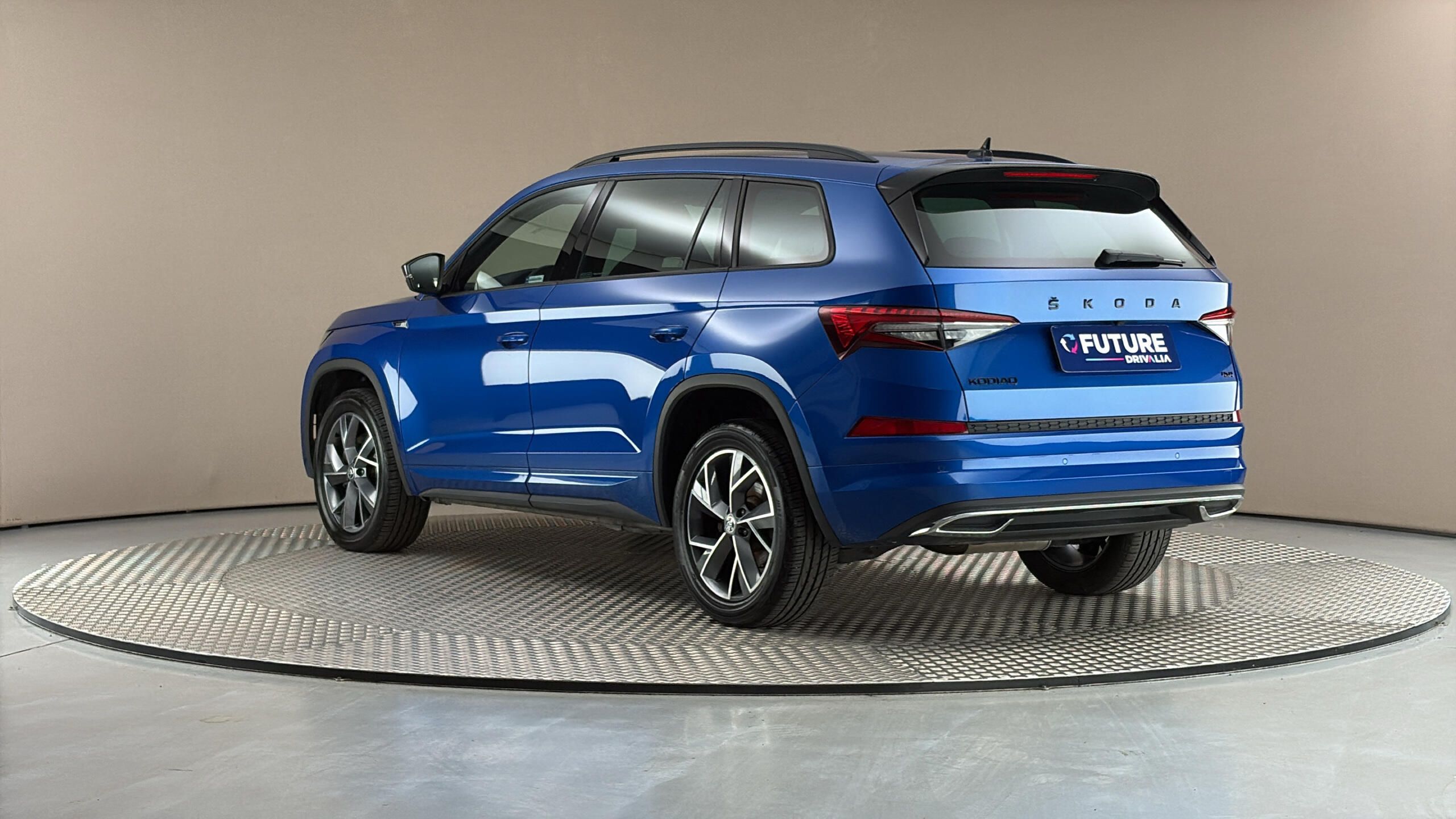 Škoda Kodiaq, 2.0 TDI DSG 4x4 Sportline - fotka 2