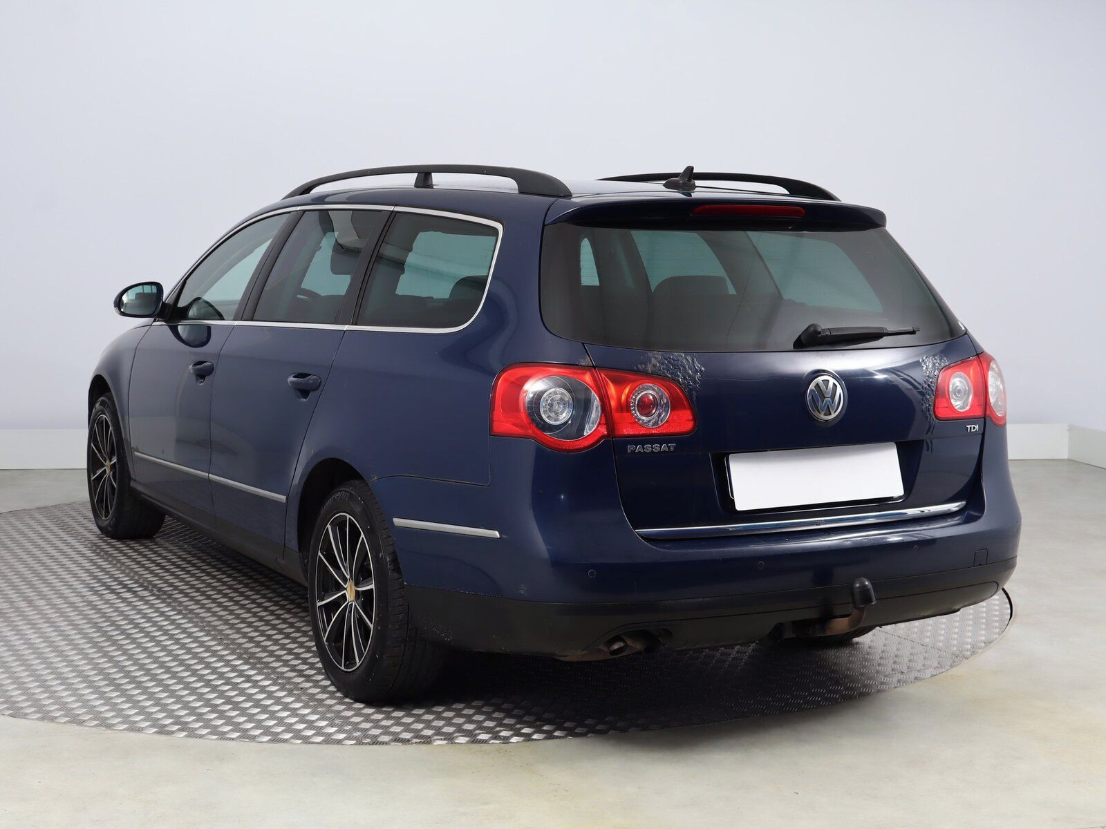 Volkswagen Passat, 1.9 TDI, po STK, Tažné - fotka 4