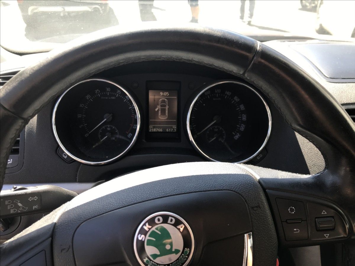 Škoda Yeti, 2,0 TDi 4x4 81kW - fotka 6