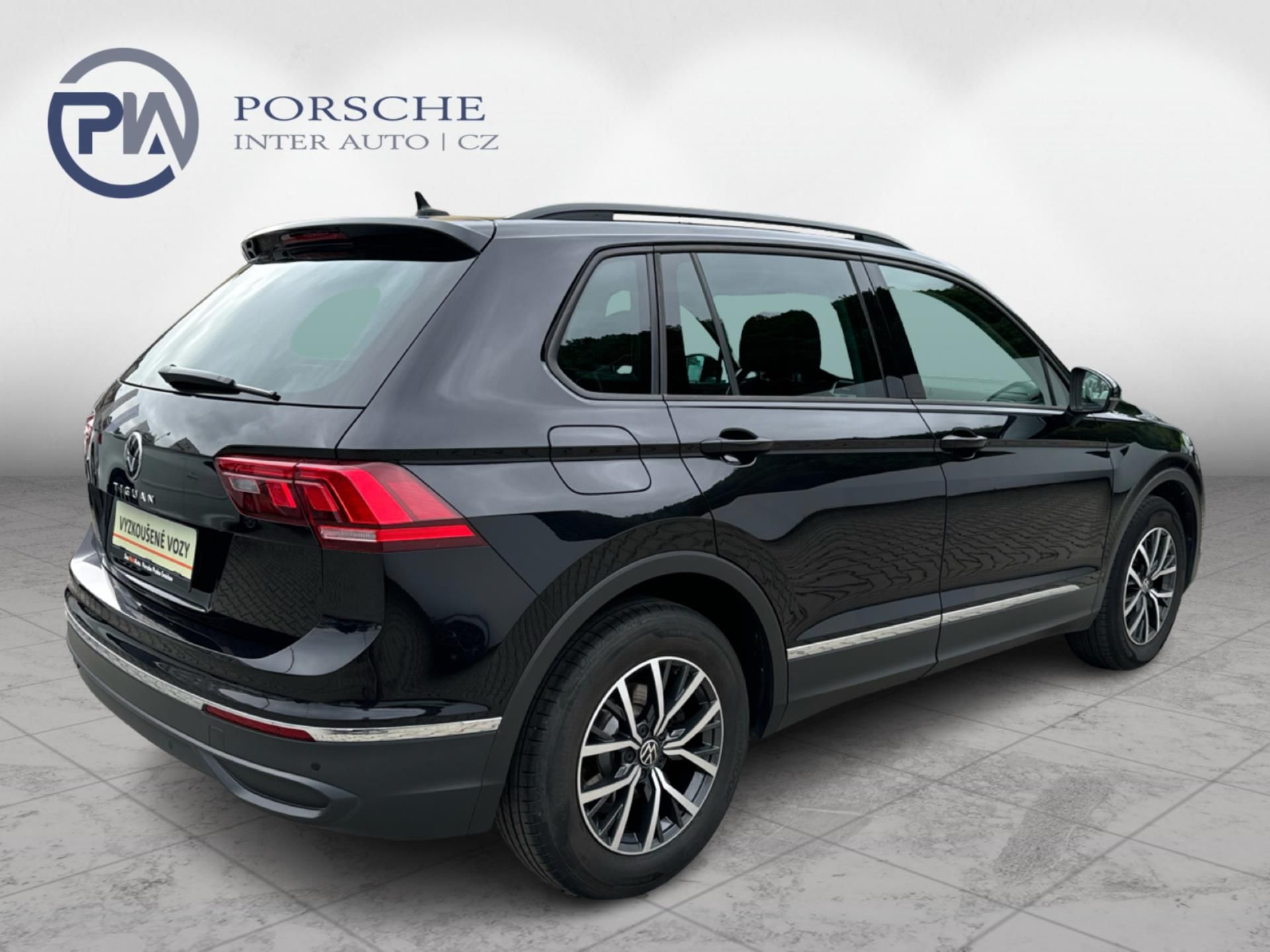 Volkswagen Tiguan, 2,0 TDI 110 kW Business Premiu - fotka 6
