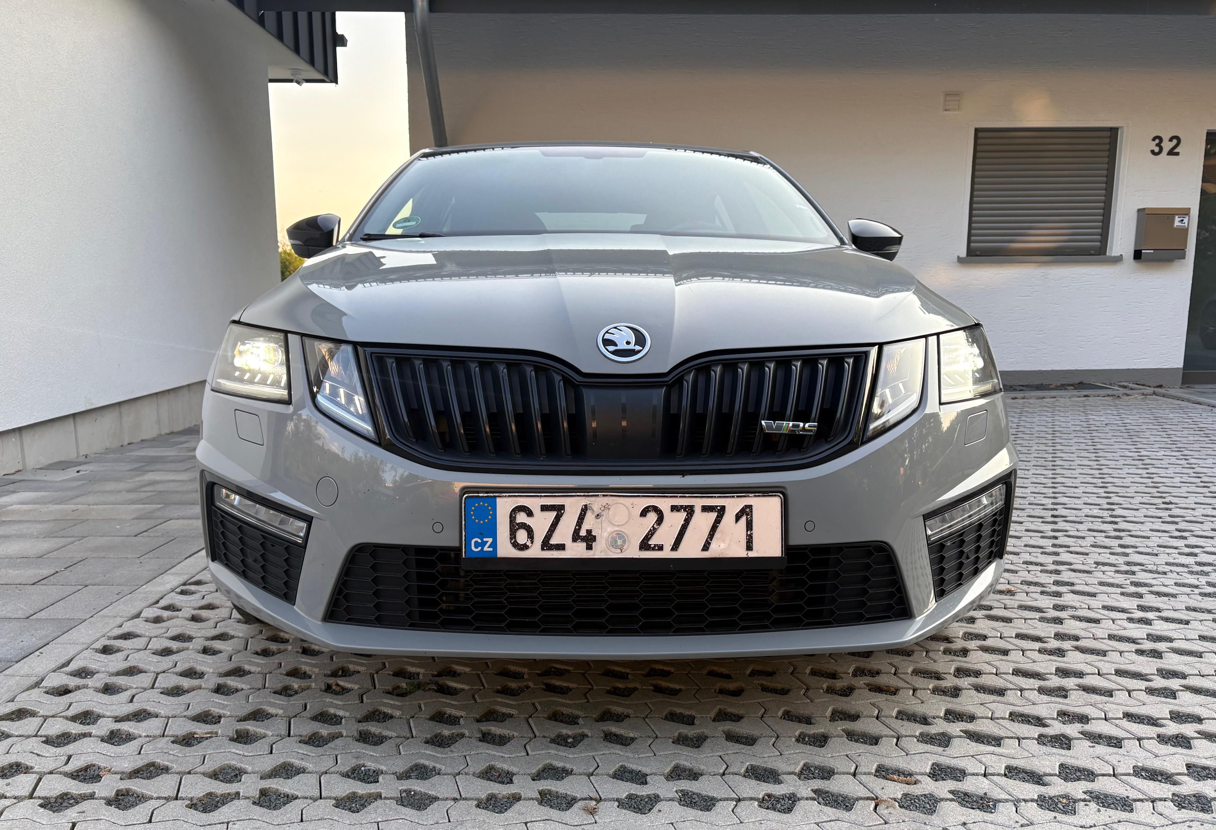 Škoda Octavia, RS 2.0 TSI 245 k - fotka 4