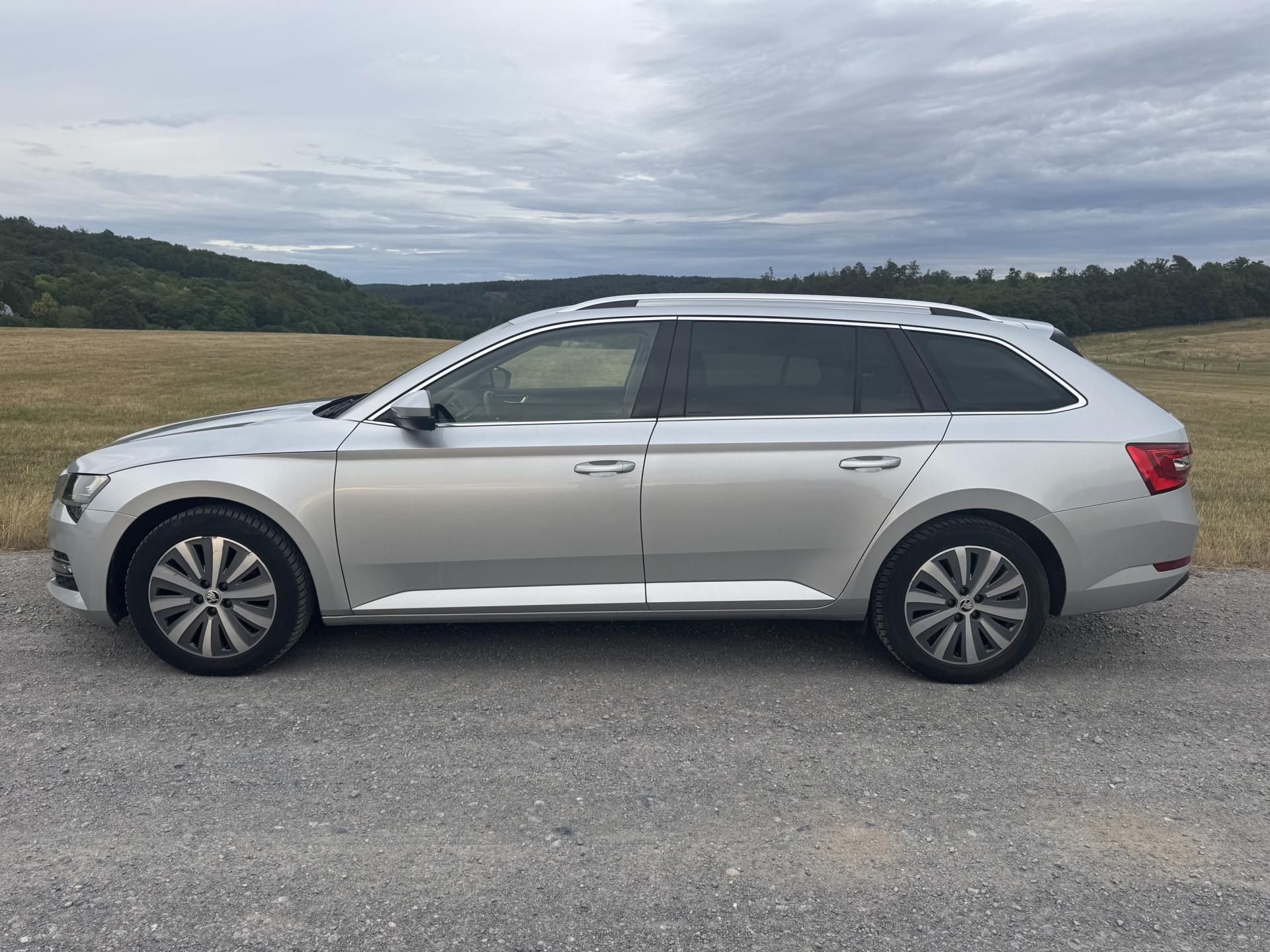 Škoda Superb, 2.0TDI STYLE+ ACC NAVI LED ČR - fotka 5