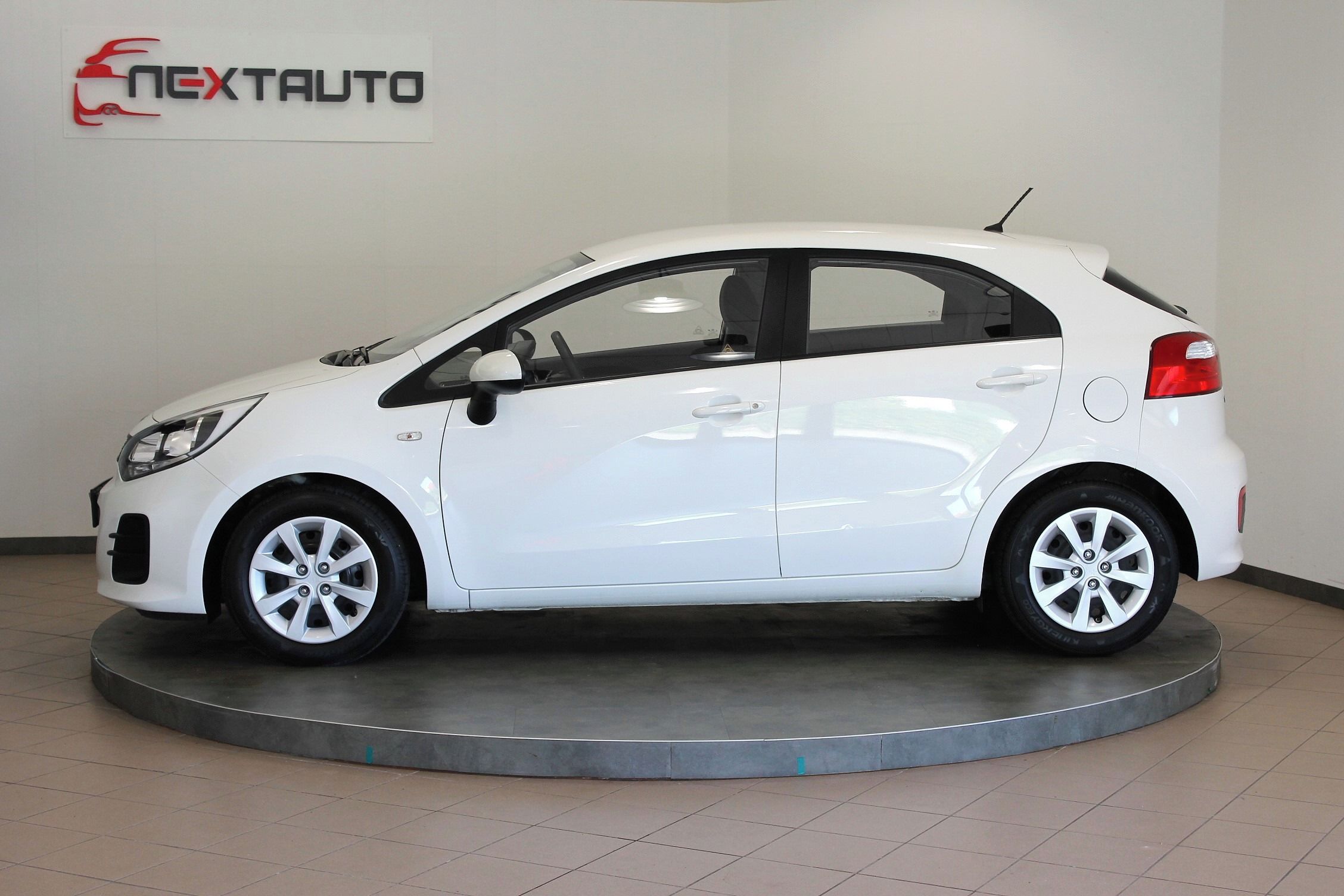 Kia Rio, 1.25 CVVT 62kW, 1. MAJITEL - fotka 2