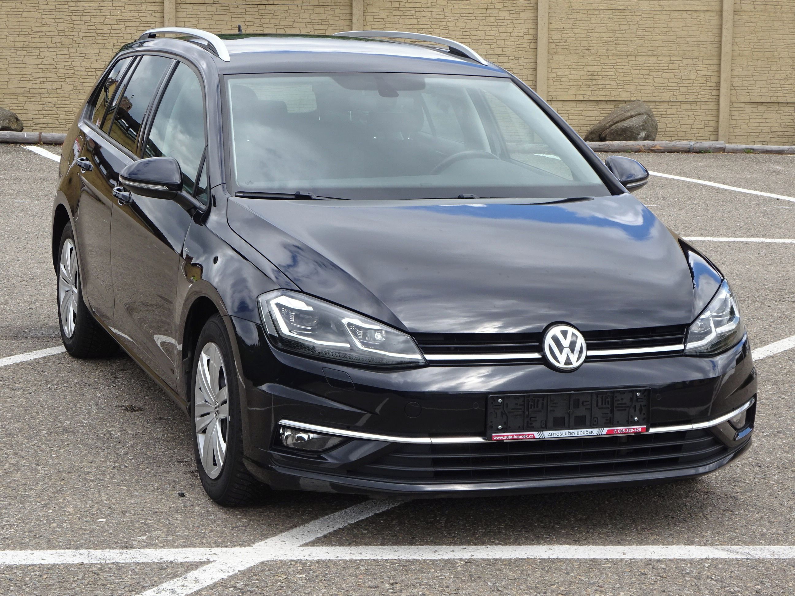Volkswagen Golf, 1.4 TSI (92 KW) SERVISKA