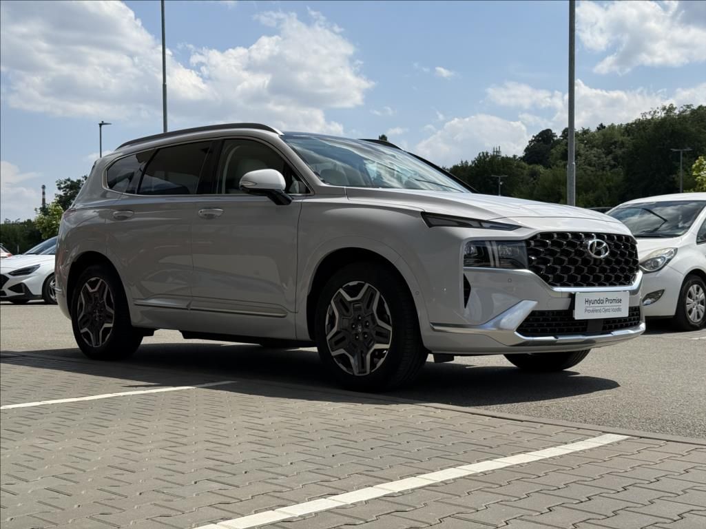 Hyundai Santa Fe, 1,6 T HEV 4x4 AT 7M  Luxury - fotka 4