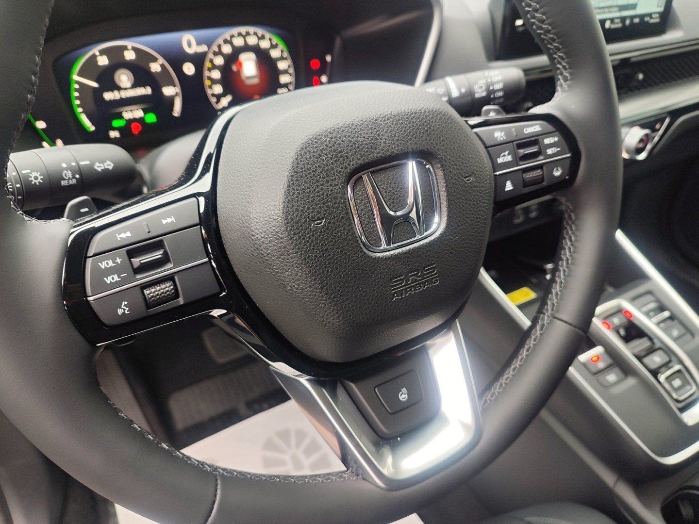 Honda CR-V, 2.0 e:HEV ELEGANCE 4WD SKLADEM - fotka 5