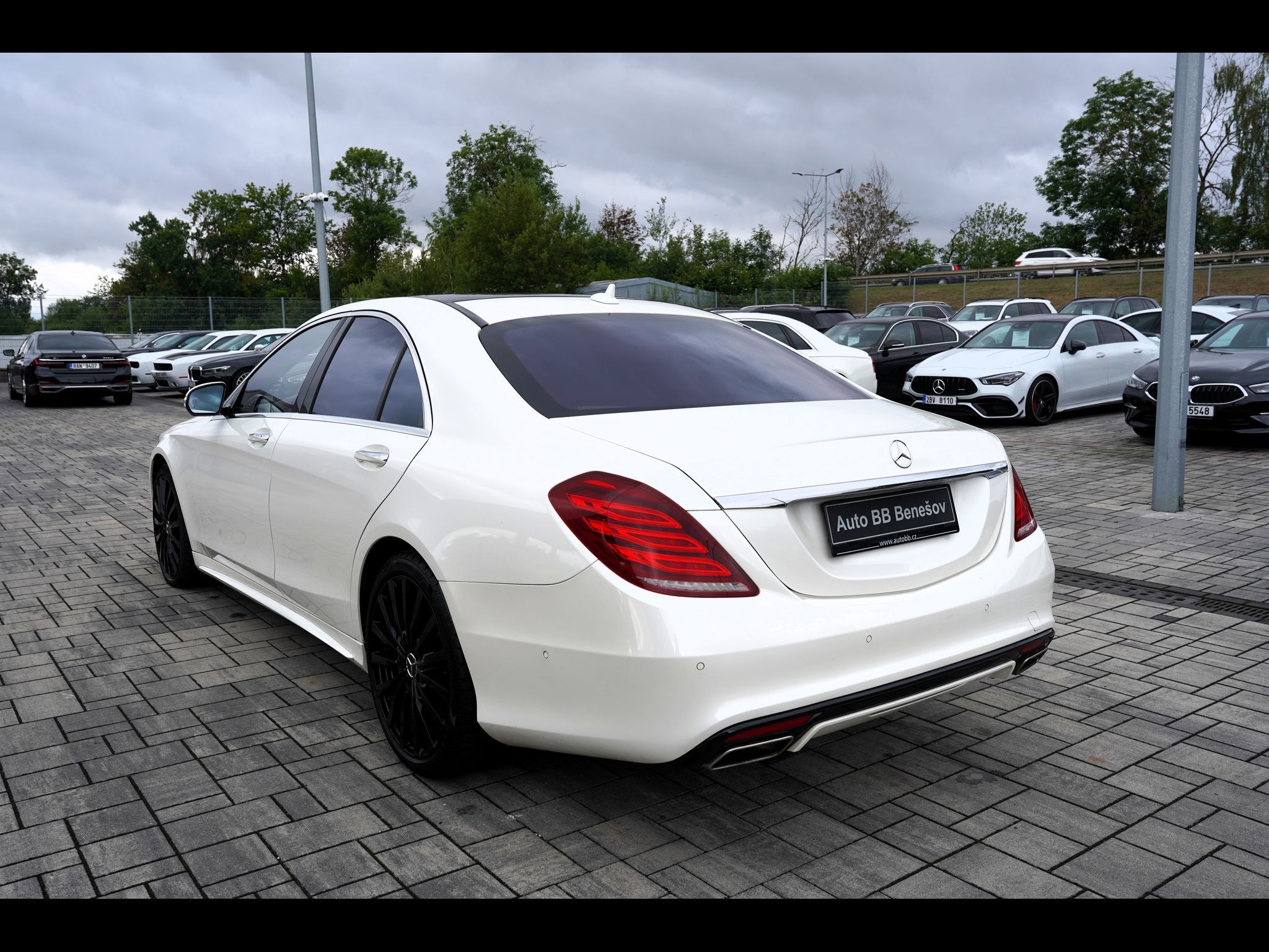 Mercedes-Benz Třídy S, S 500 4Matic AMG/Designo/ČR - fotka 4