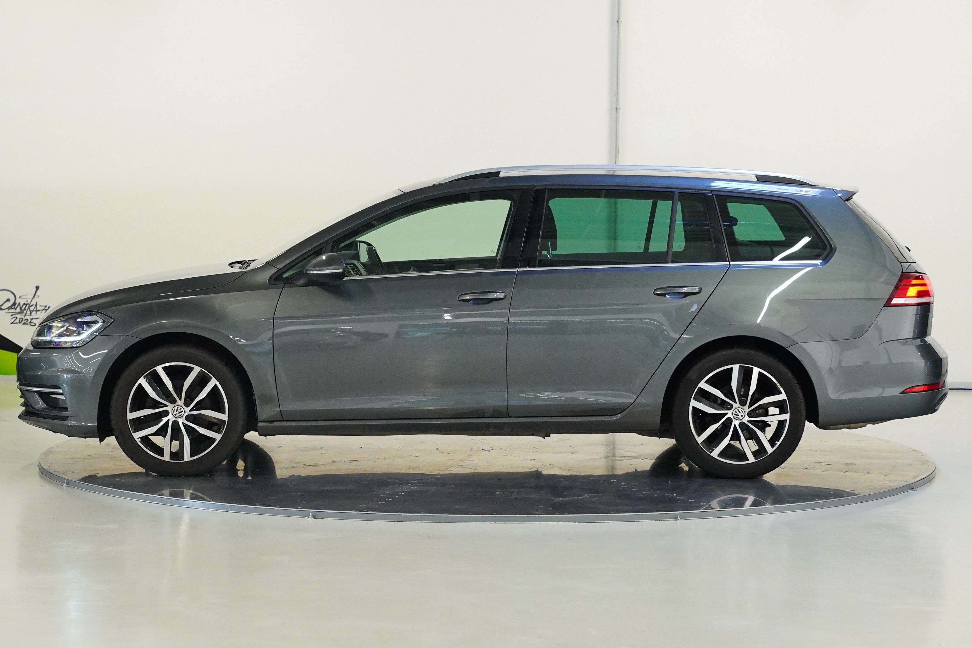 Volkswagen Golf, 1.5 TSI 110 kW Highline - fotka 3