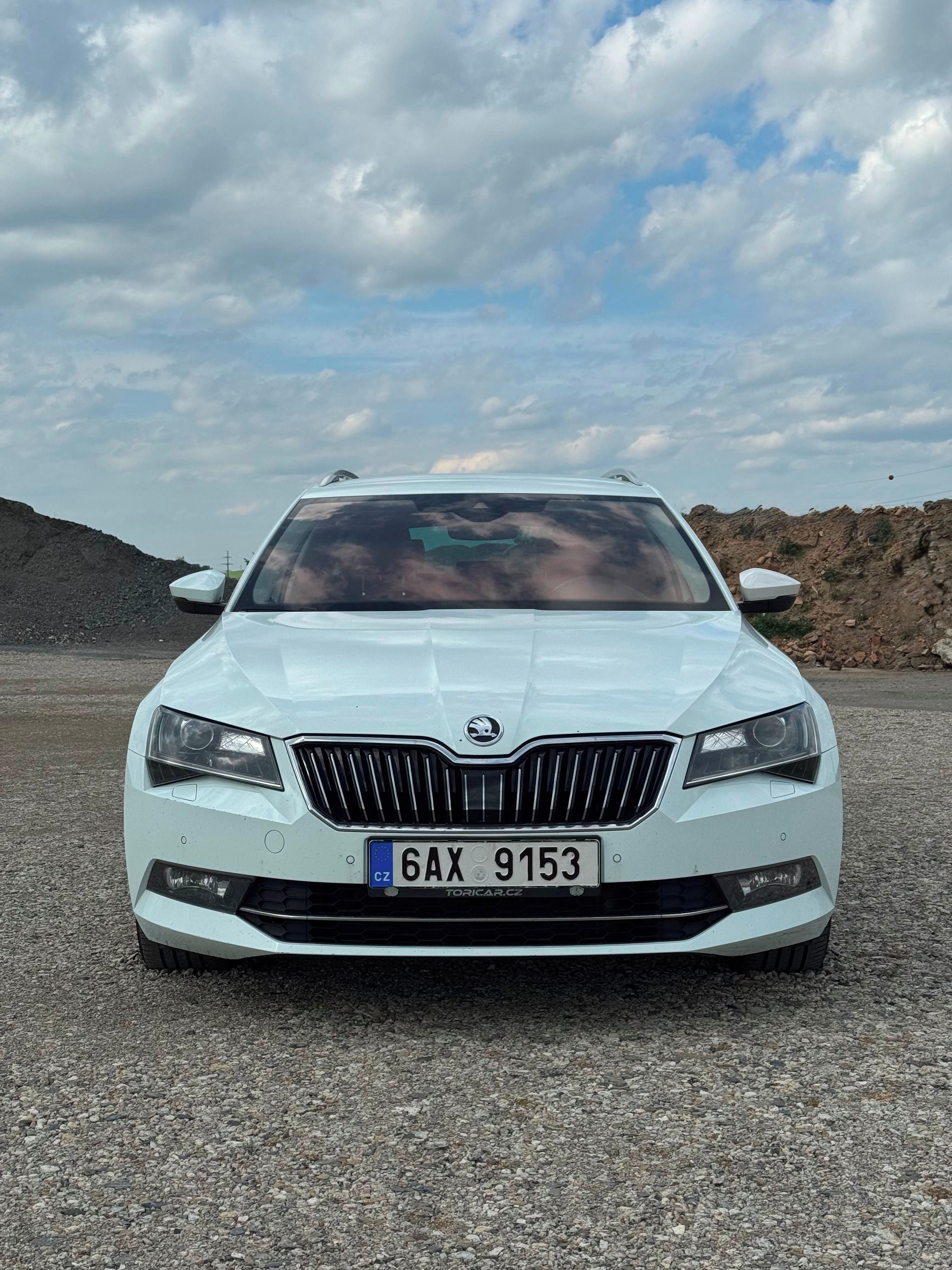 Škoda Superb, Škoda Superb 3, 4x4 - fotka 2