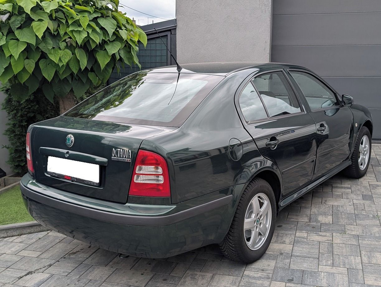 Škoda Octavia, 1.MAJITELKA 1944! BEZ KOROZE ! - fotka 2