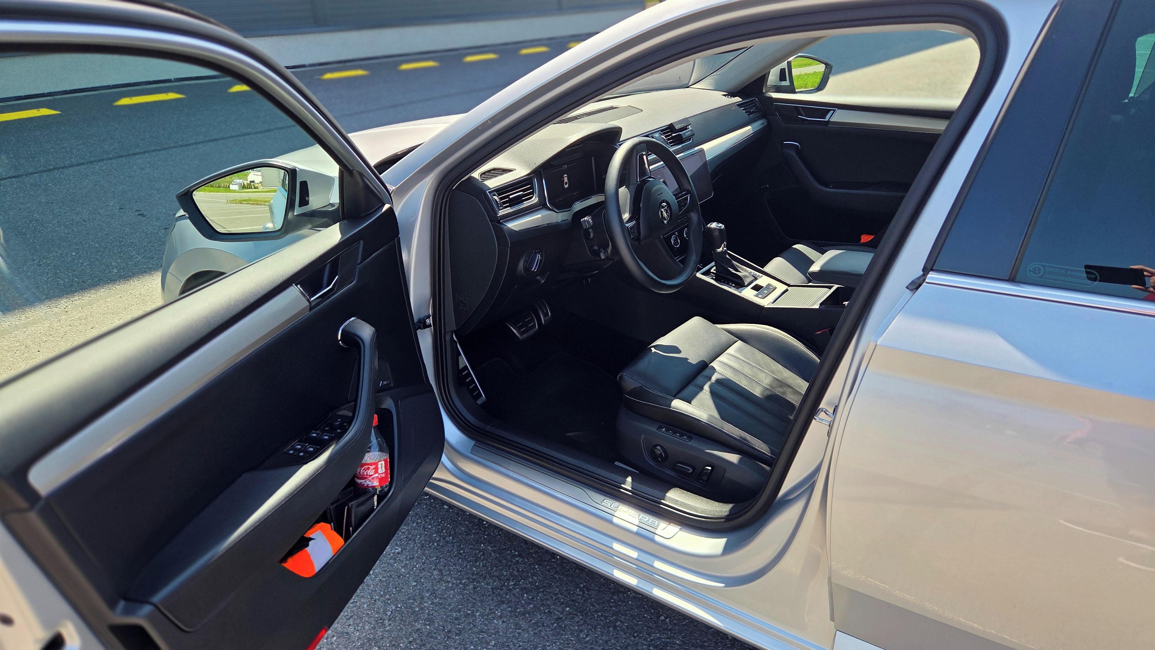 Škoda Superb - fotka 6