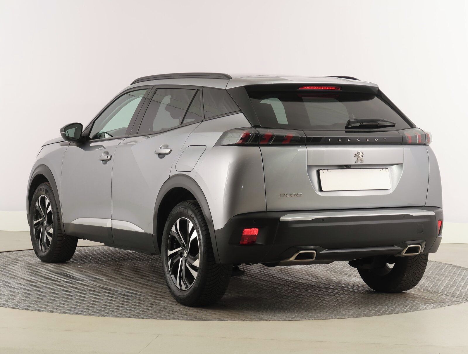 Peugeot 2008, 1.2 PureTech, Allure, Automat - fotka 4