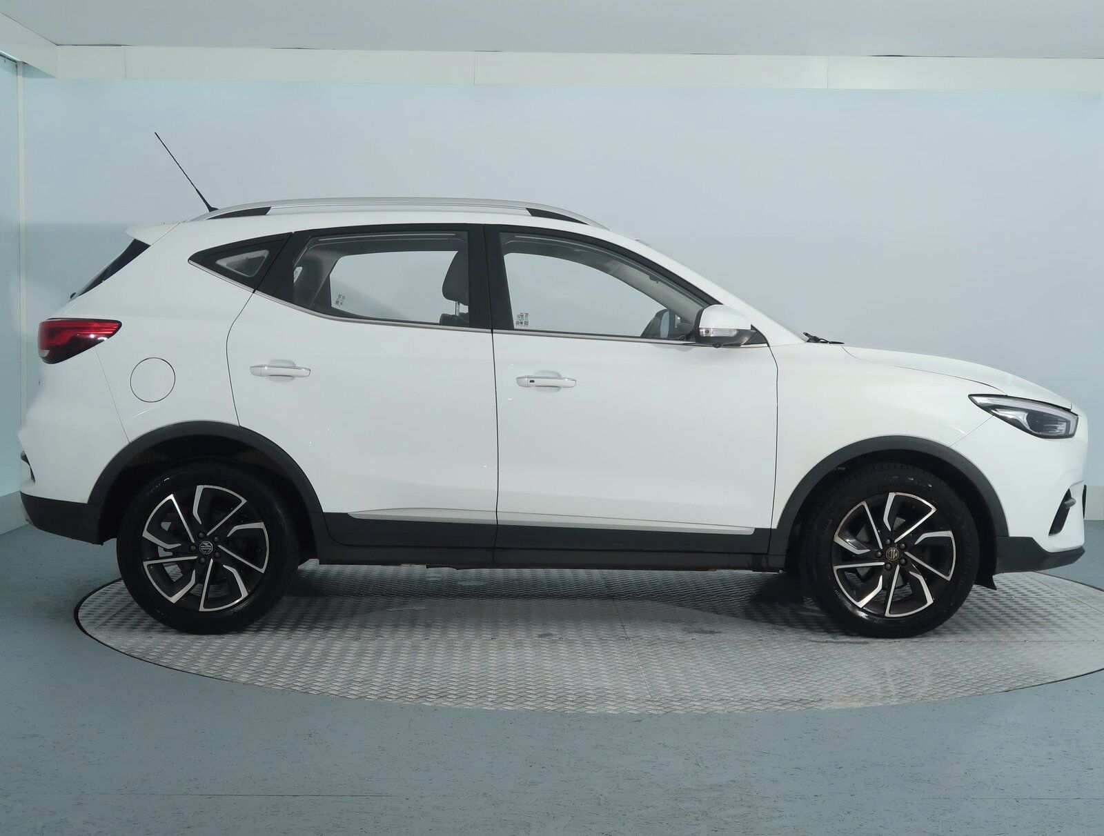 MG ZS, 1.0 Turbo, Elegance, Automat - fotka 6