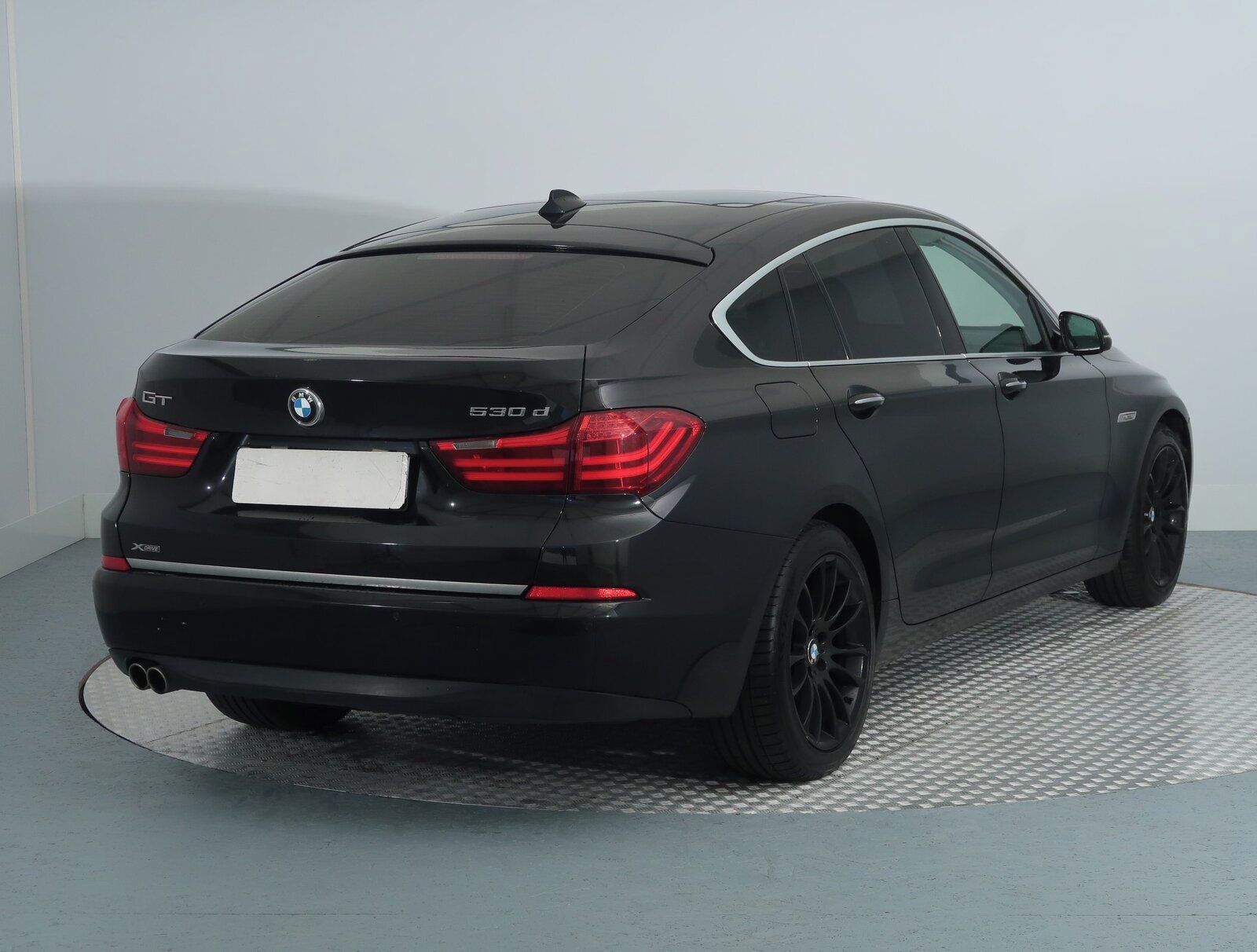 BMW Řada 5, 530d xDrive GT, 4X4, Automat - fotka 5