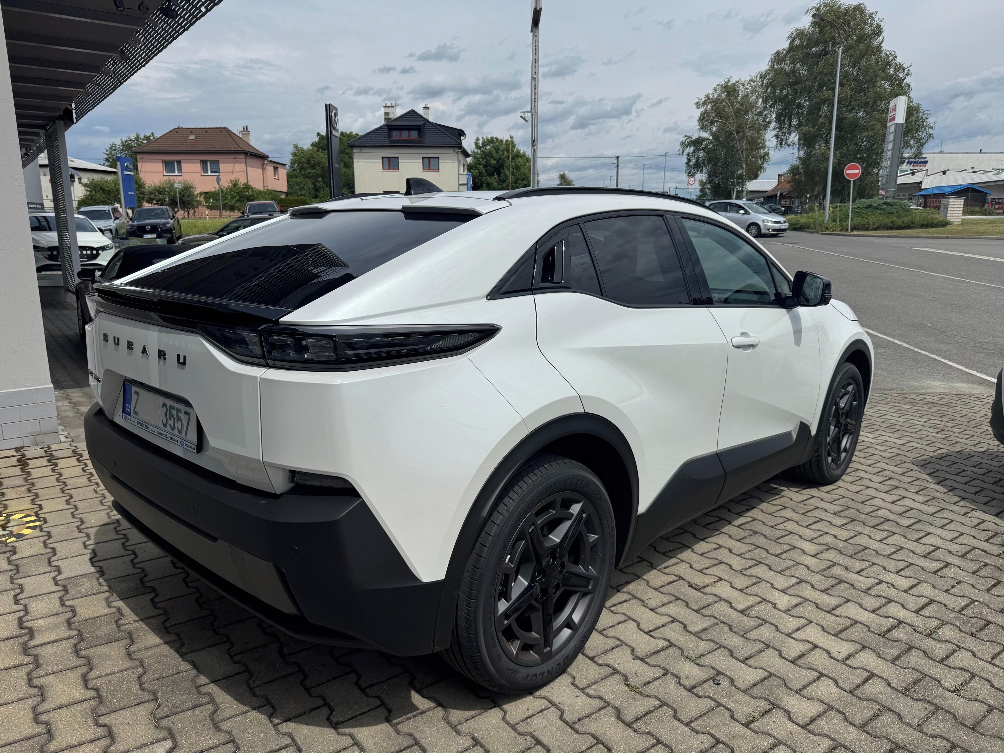 Subaru Uncharted, Executive 77kWh AWD - 10l zár. - fotka 3