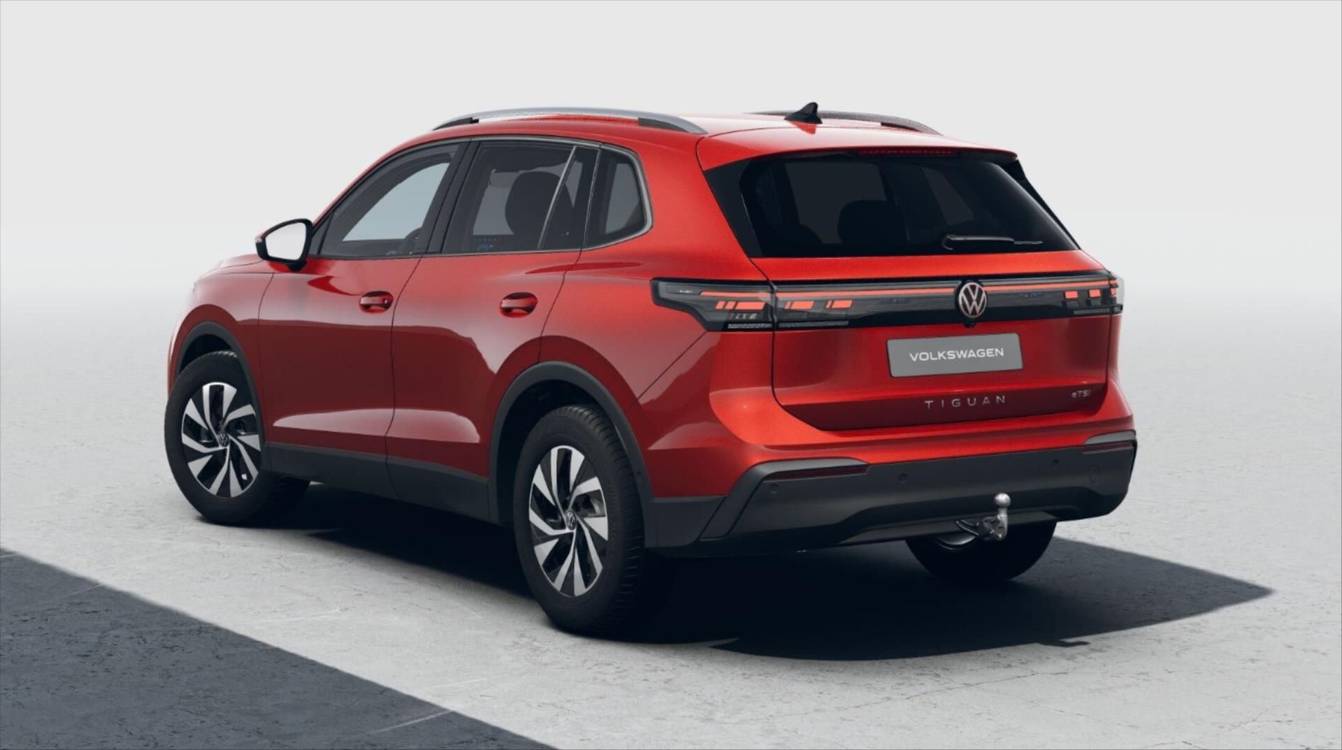 Volkswagen Tiguan, 1,5   People 1,5 eTSI mHEV - fotka 3