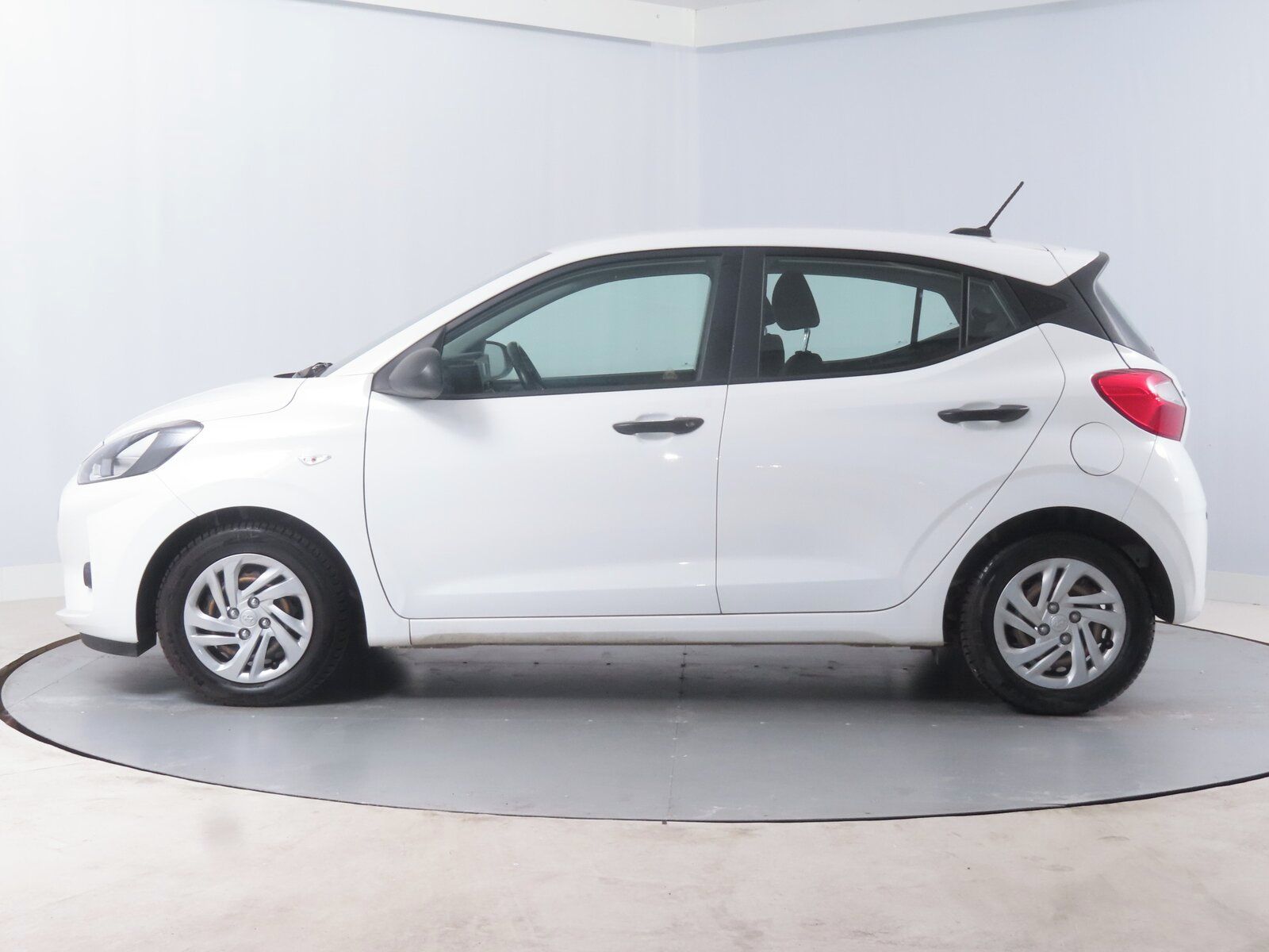 Hyundai i10, 1.0, Klima, Tempomat, El. okna - fotka 3