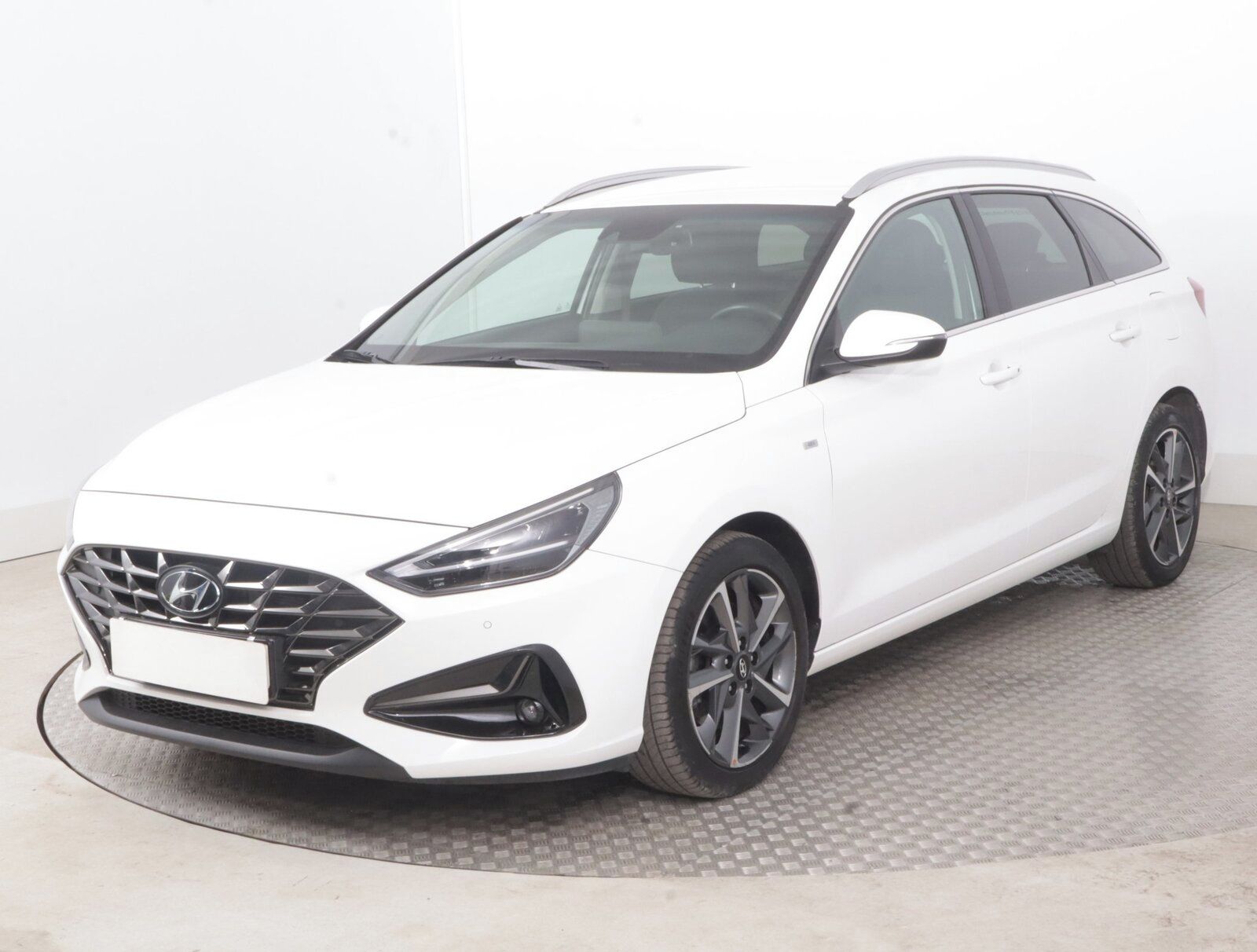 Hyundai i30, 1.5 T-GDI MHEV, Style, ČR - fotka 2