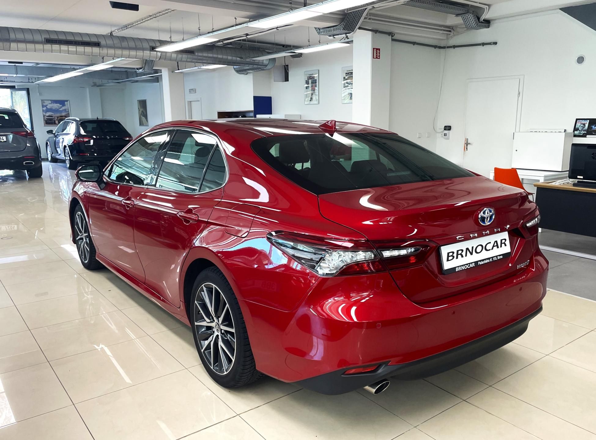 Toyota Camry, 2.5 HEV, EXECUTIVE, ČR - fotka 4