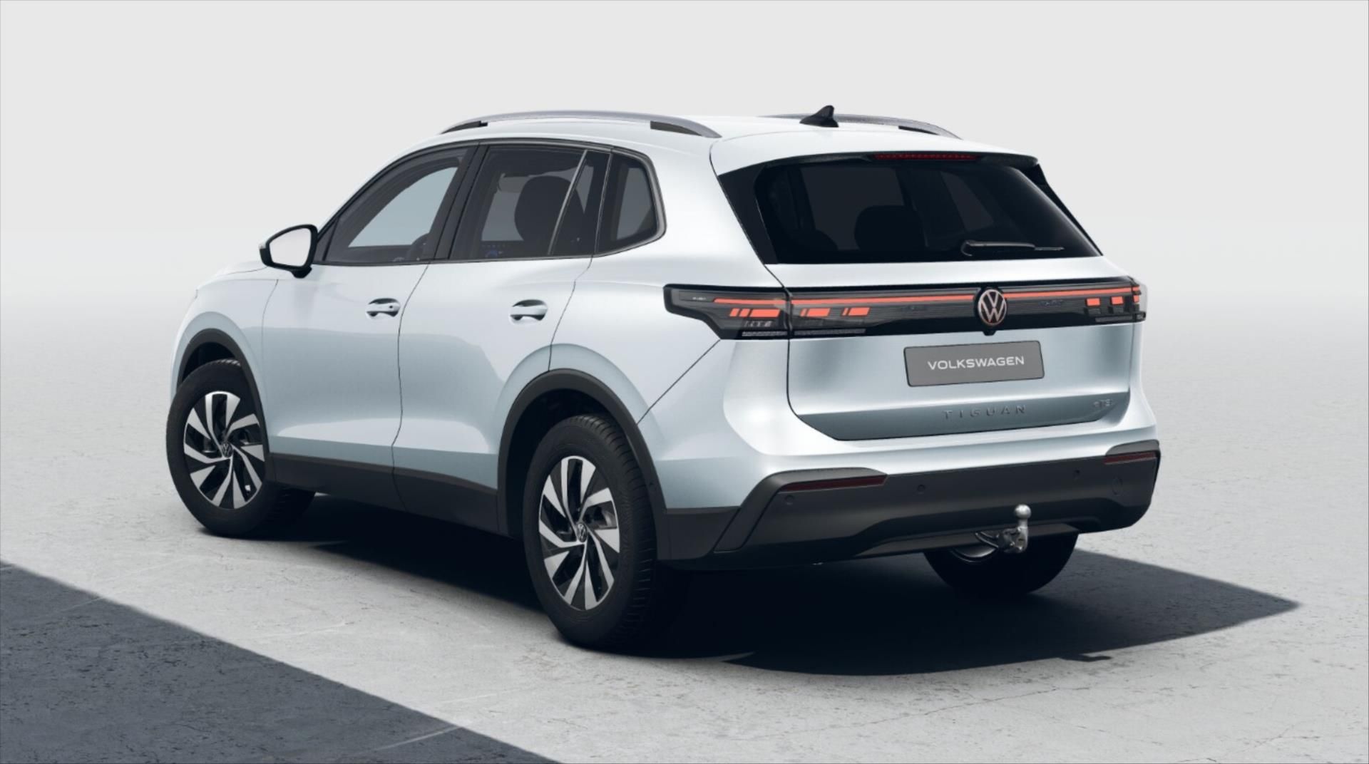 Volkswagen Tiguan, 1,5   People 1,5 eTSI mHEV - fotka 3