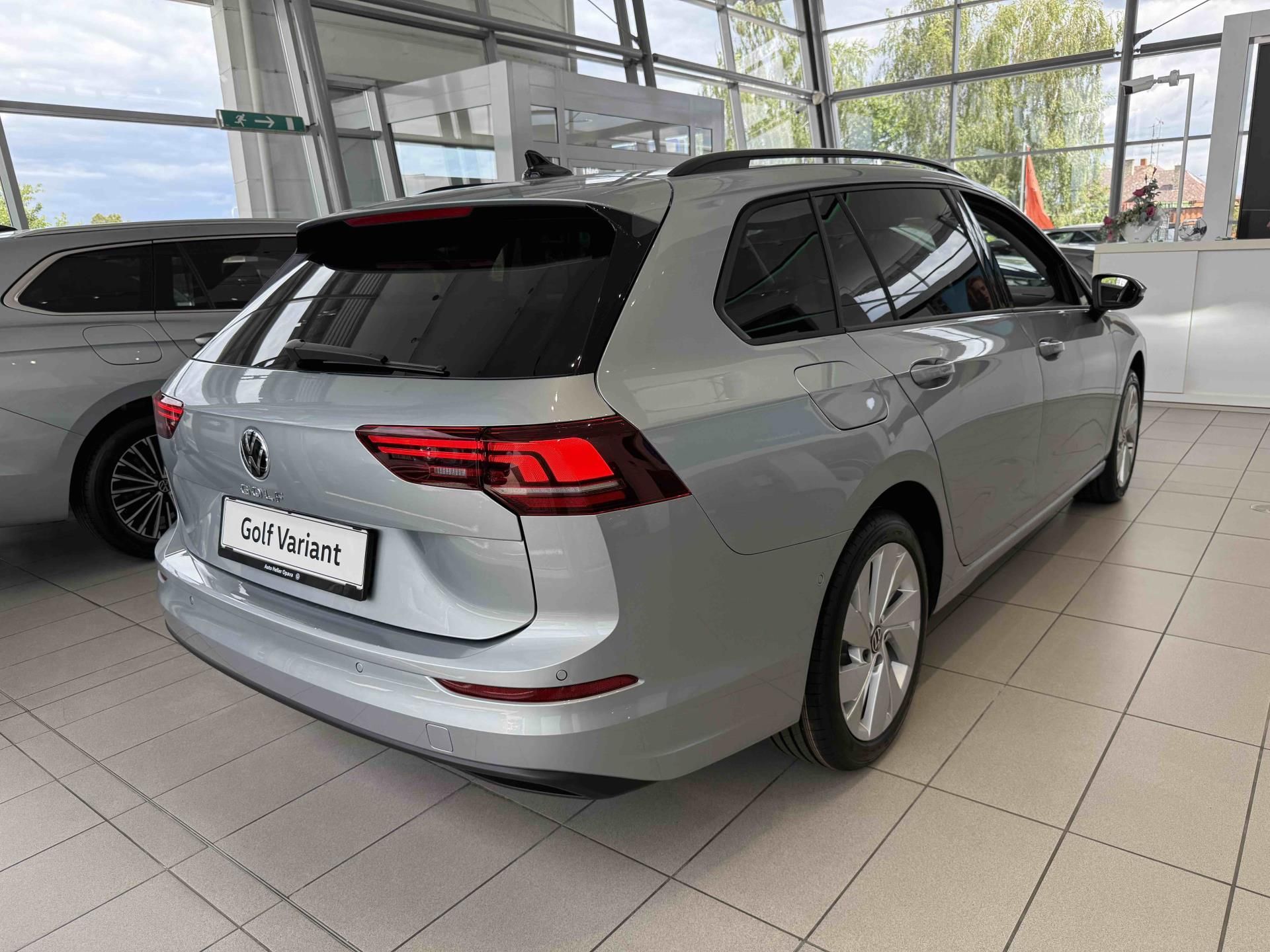 Volkswagen Golf, 1,5 TSI 110 kW 6G - fotka 2