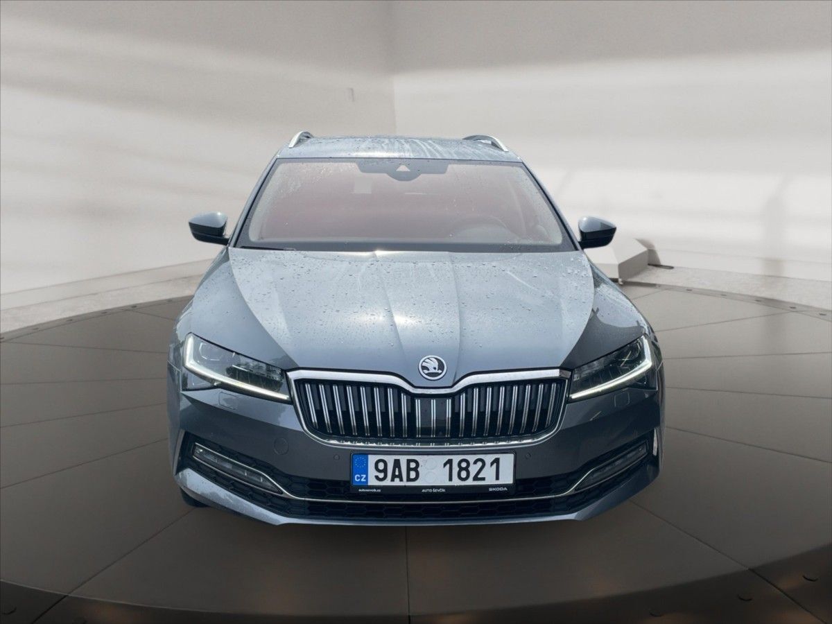 Škoda Superb, 2,0 TDI 147 L&K Combi Aut - fotka 2