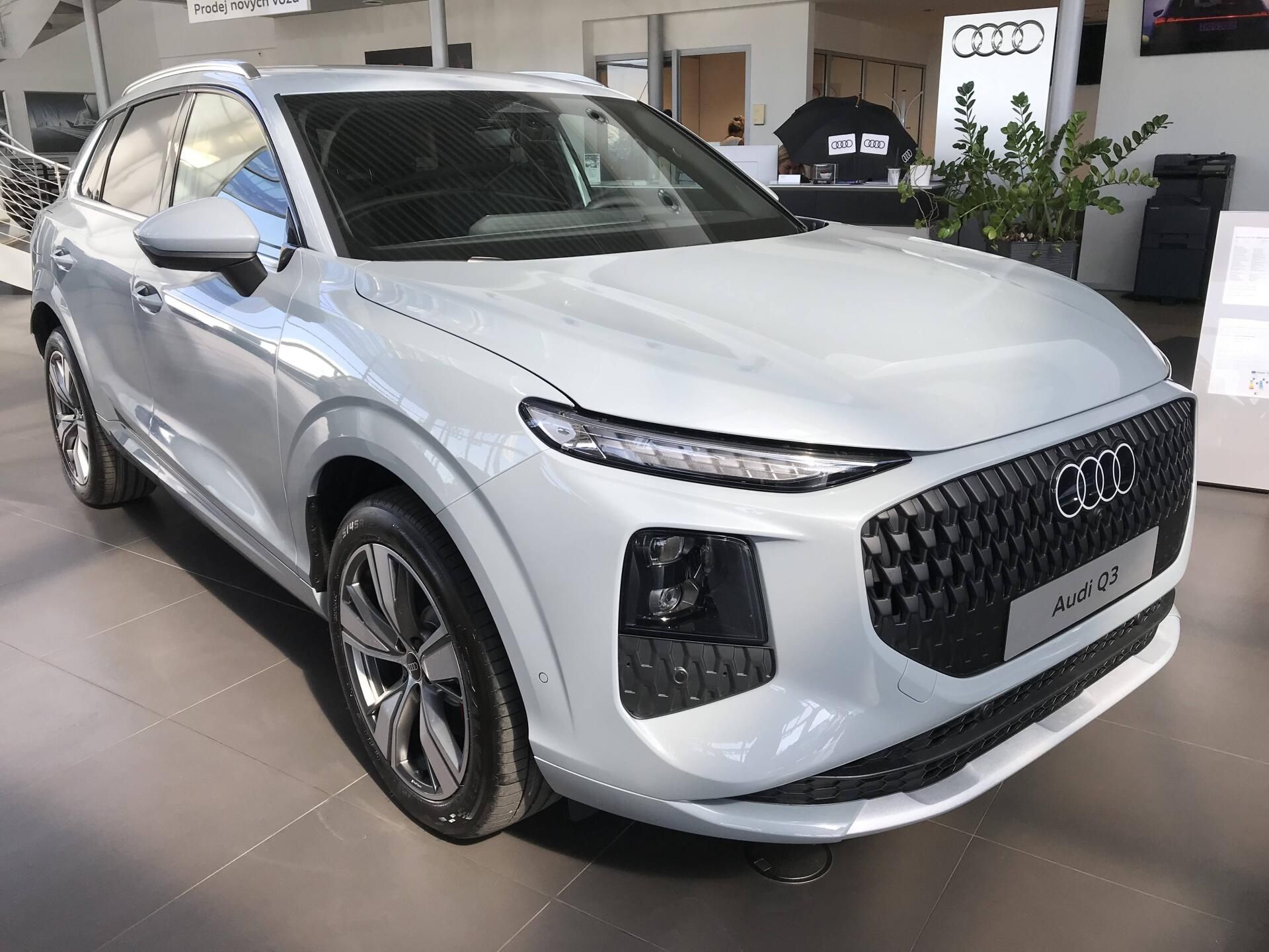 Audi Q3, quattro ST7 2,0TFSI - fotka 2