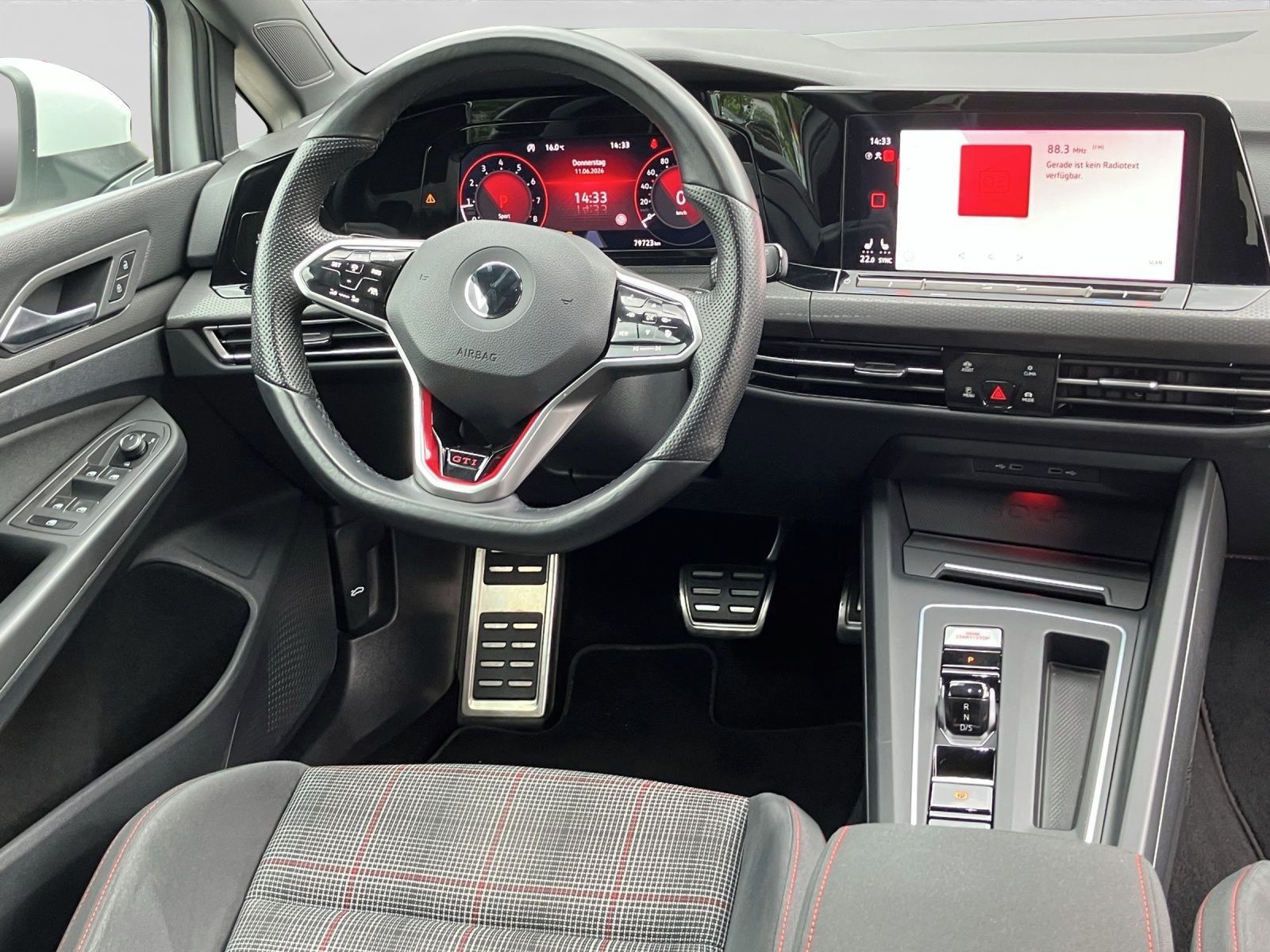Volkswagen Golf, 2.0 TSI GTI DSG*Kamera*Navi - fotka 3
