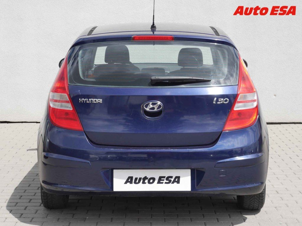 Hyundai i30, 1.4i - fotka 5