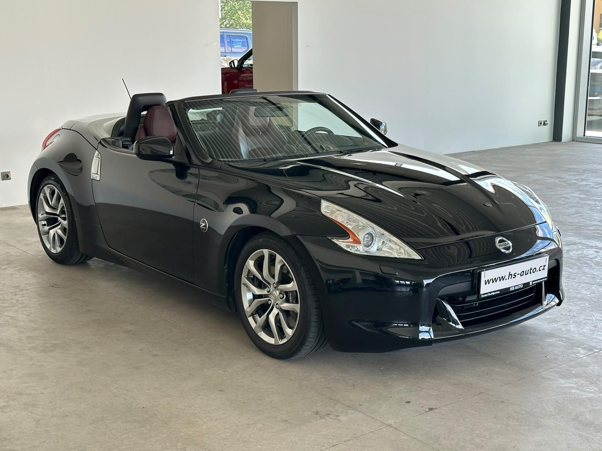 Nissan 370 Z, 328 HP,ČR,1.majitel,nehavar.