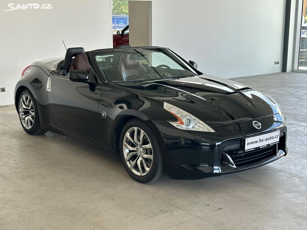 Nissan 370 Z, 328 HP,ČR,1.majitel,nehavar.
