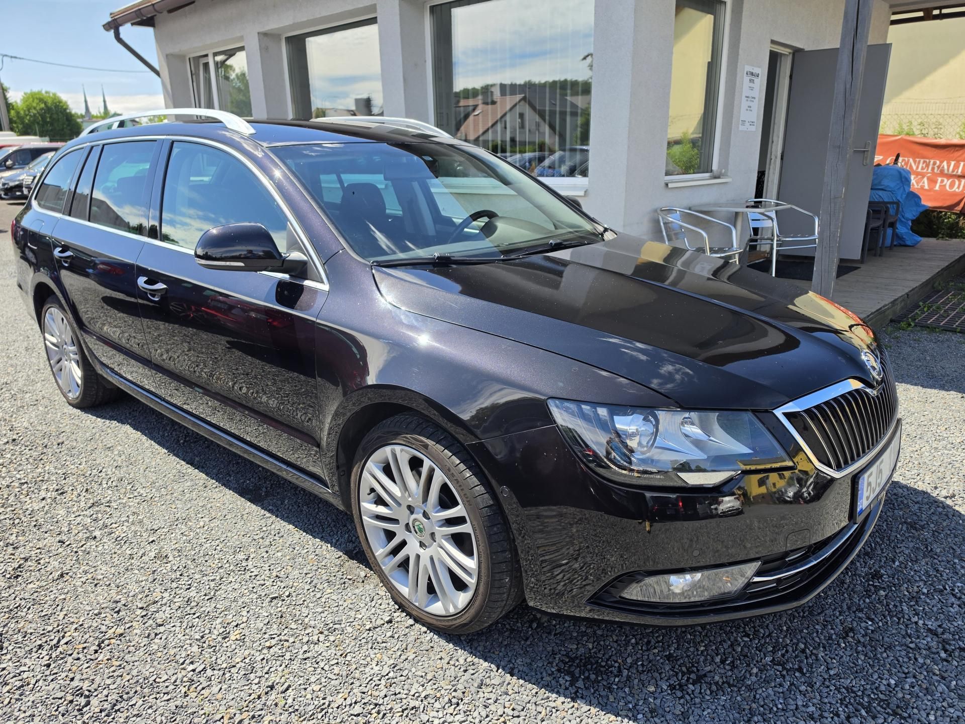 Škoda Superb, 2.0 TDi DSG TZ Xenon