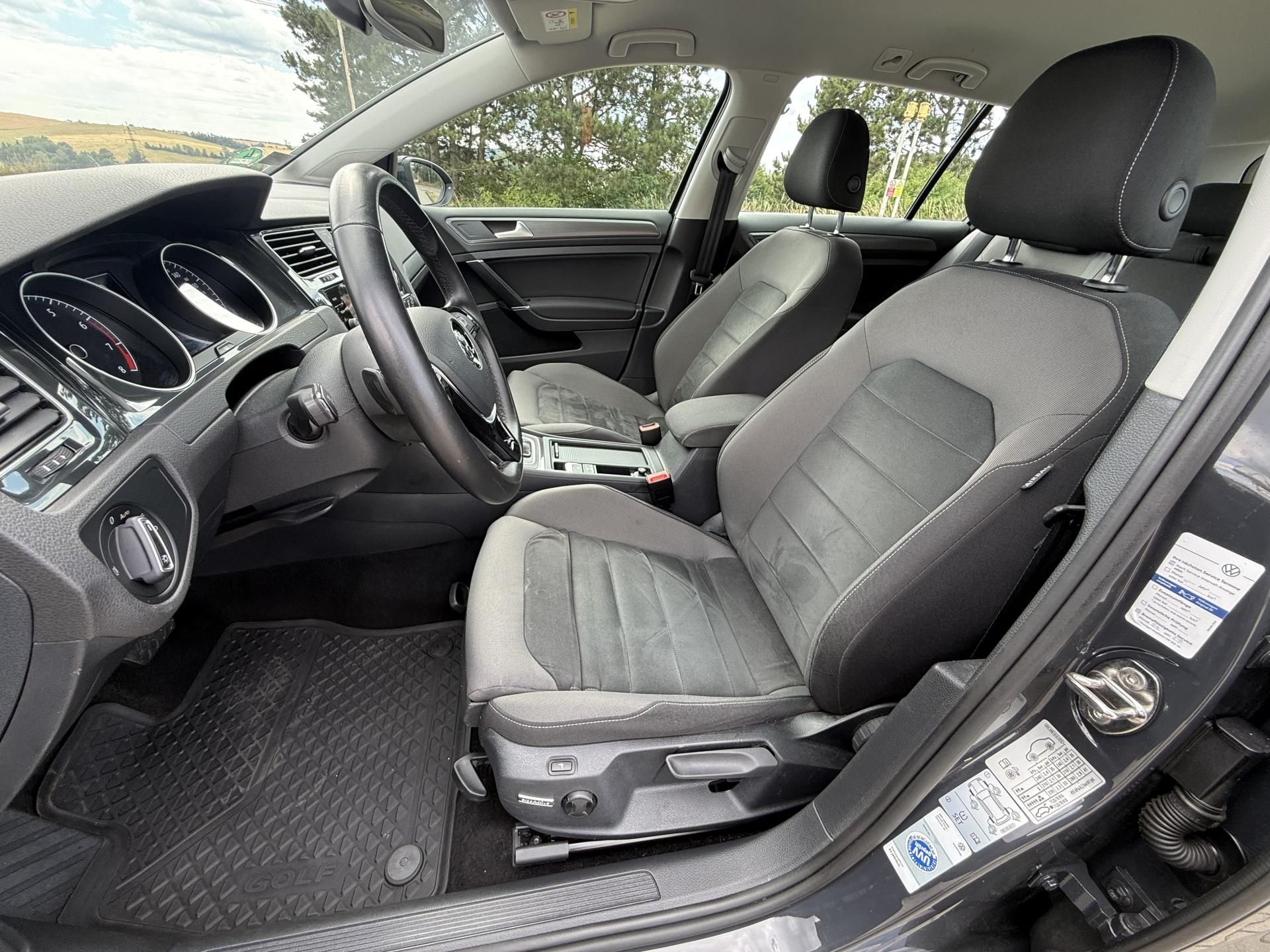 Volkswagen Golf, VII VARIANT 1.5 TSI DSG - fotka 6