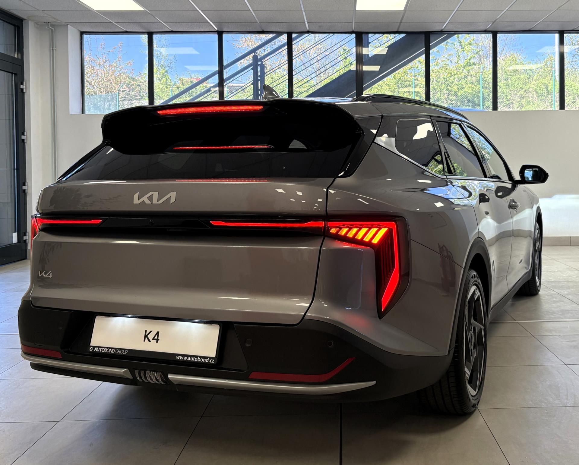 Kia K4, SW TOP 1.6 T-GDi 110kW 7DCT - fotka 4