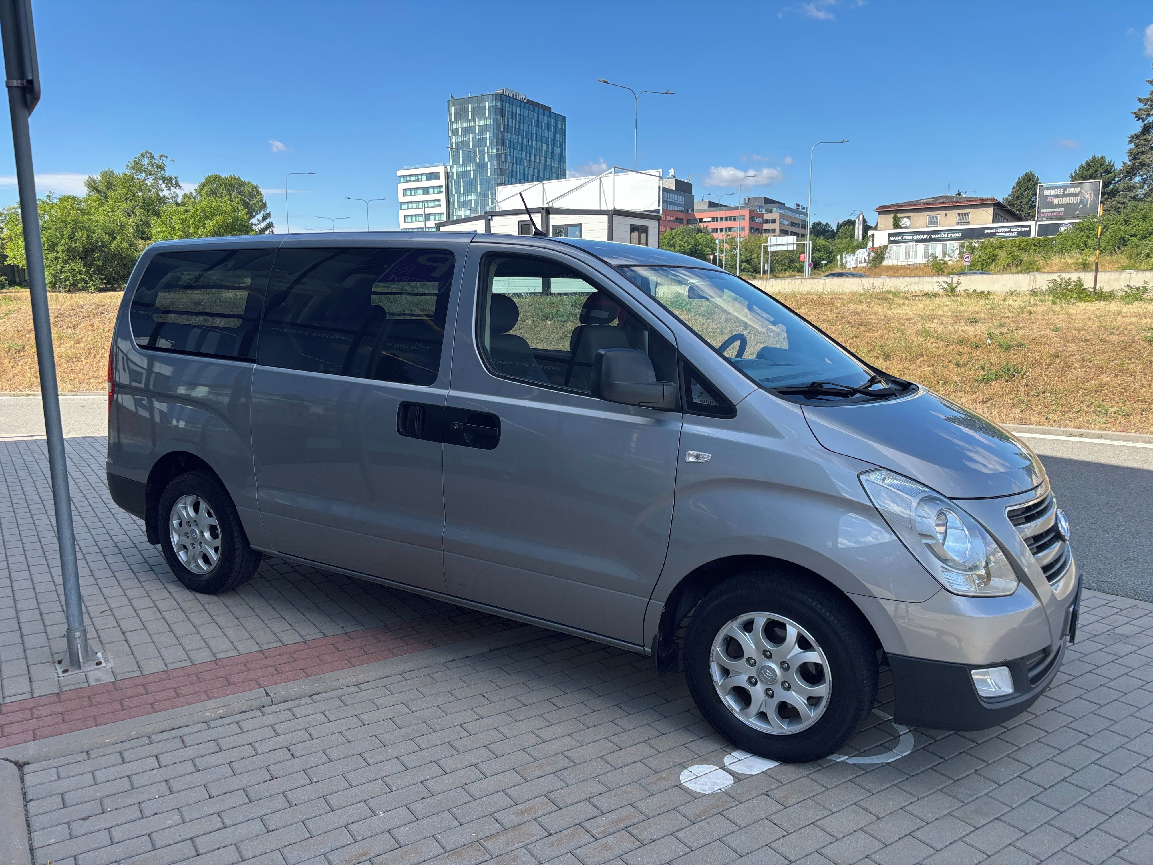 Hyundai H 1, 2.5 CRDi 100kW 5míst - fotka 5