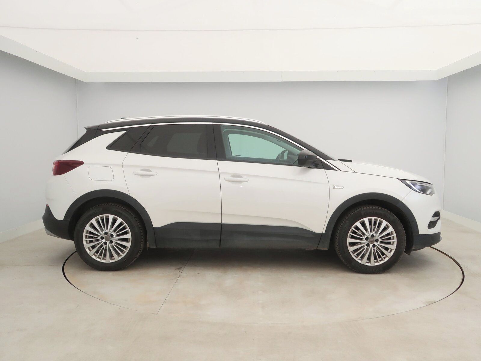 Opel Grandland X, 1.2 Turbo, ČR,1.maj - fotka 6