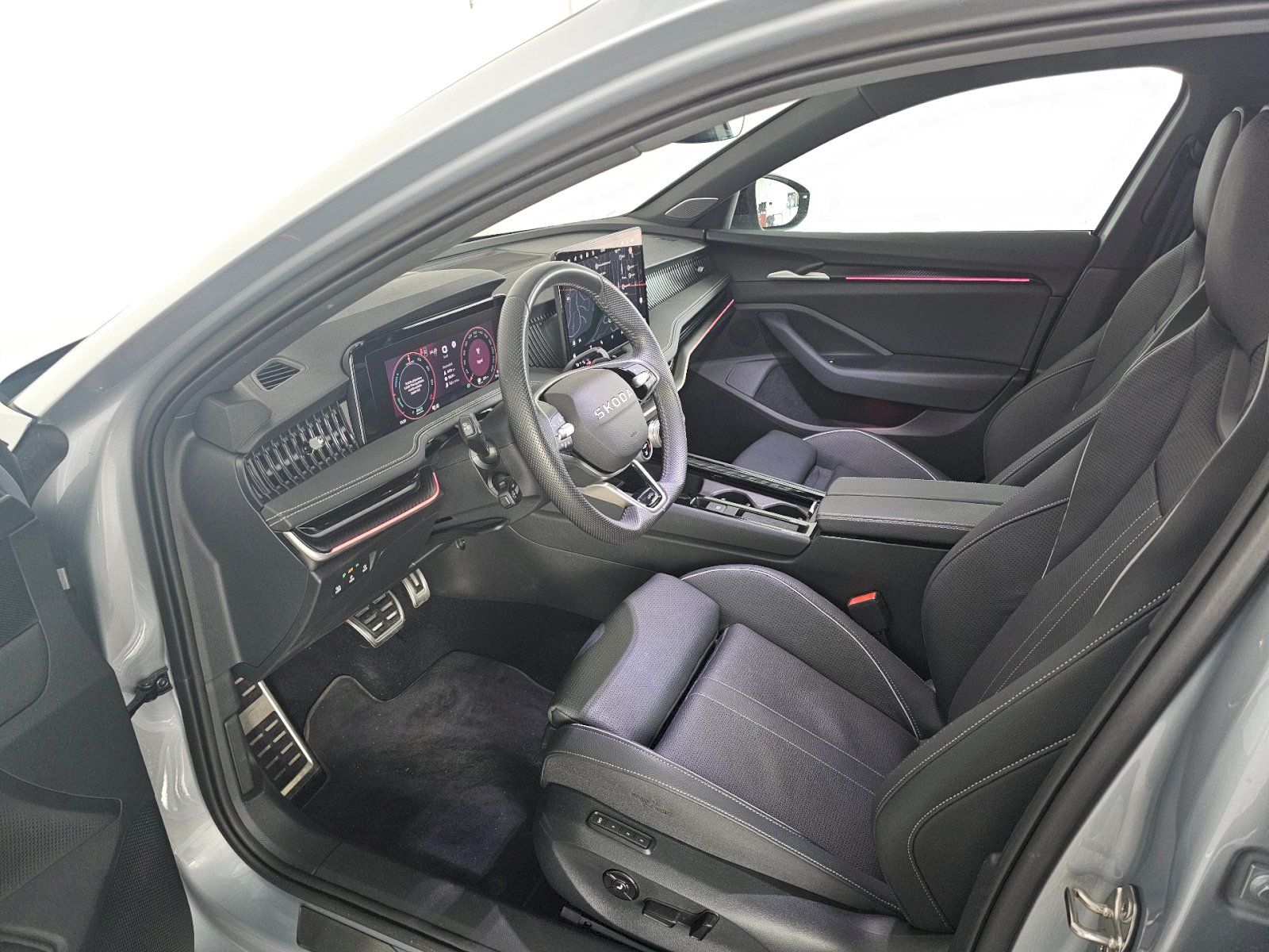Škoda Superb, 1.5PHEV 205k SPORTLINE - fotka 6