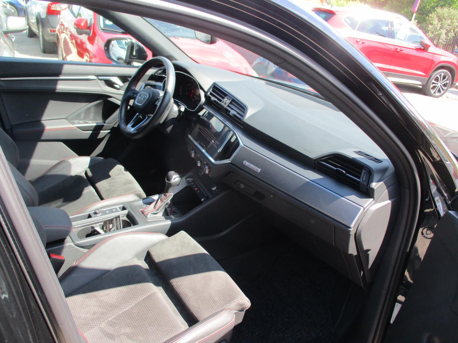 Audi Q3, 40TDi Sportback Quattro S Line - fotka 6