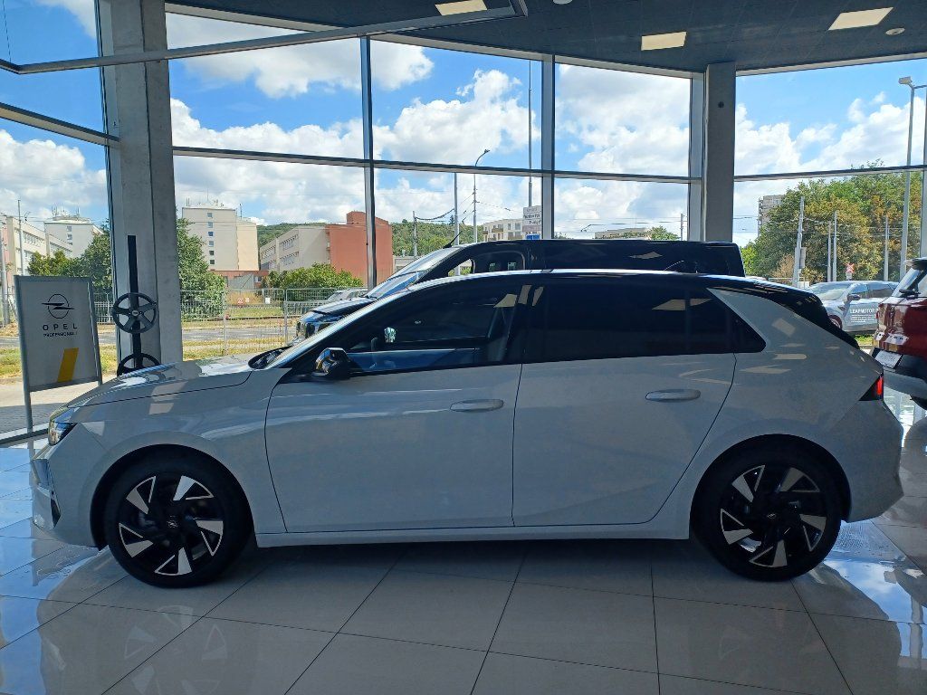 Opel Astra, 5DR GS Hybrid 1,2T 145k Aut - fotka 4