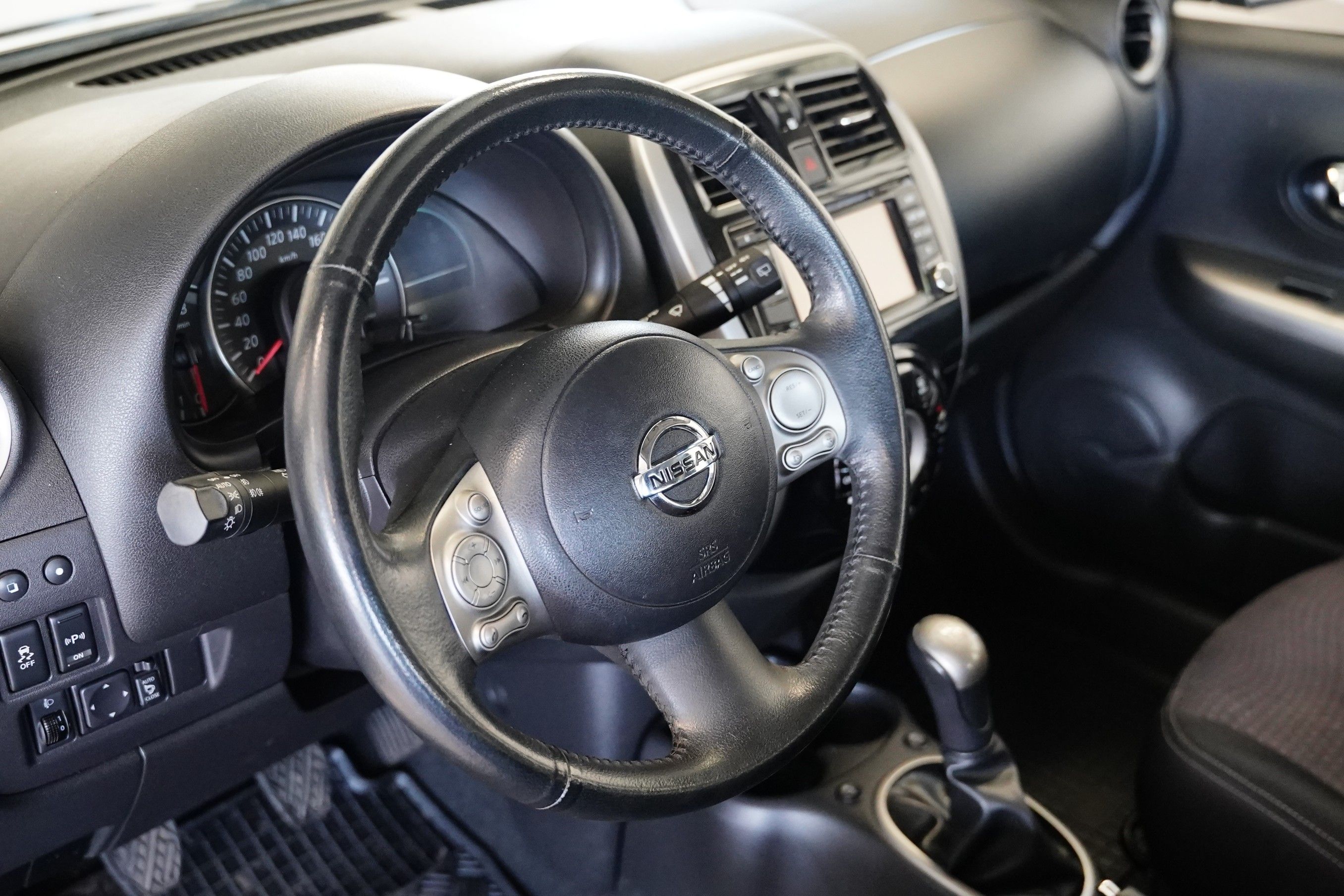 Nissan Micra, 1.2i 59 kW Tekna - fotka 6