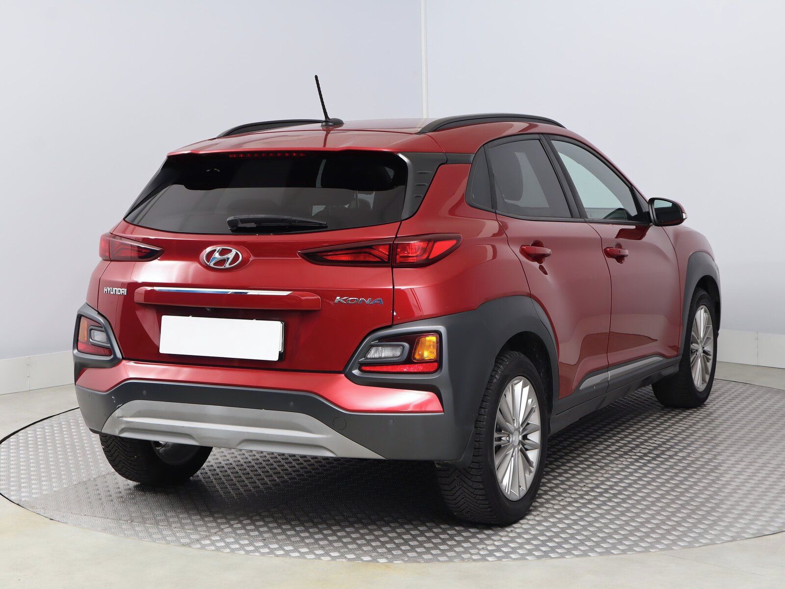 Hyundai Kona, 1.0 T-GDI, Kůže - fotka 5