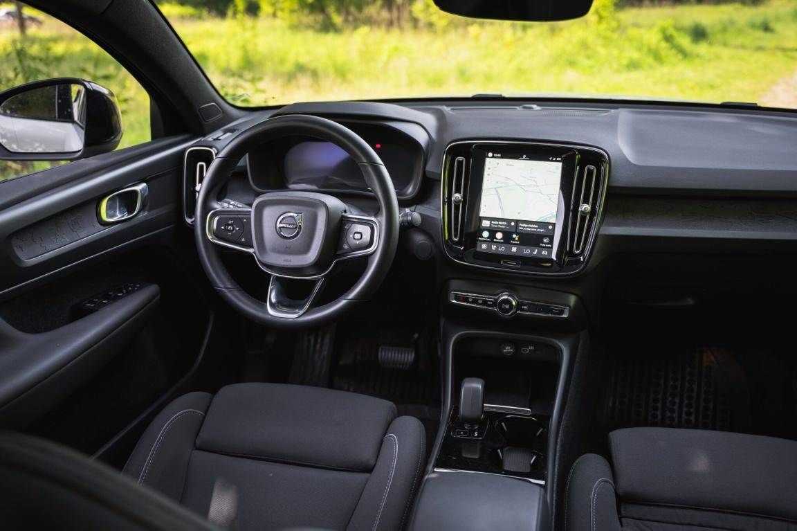Volvo C40, Recharge Pure, SoH 98% - fotka 3