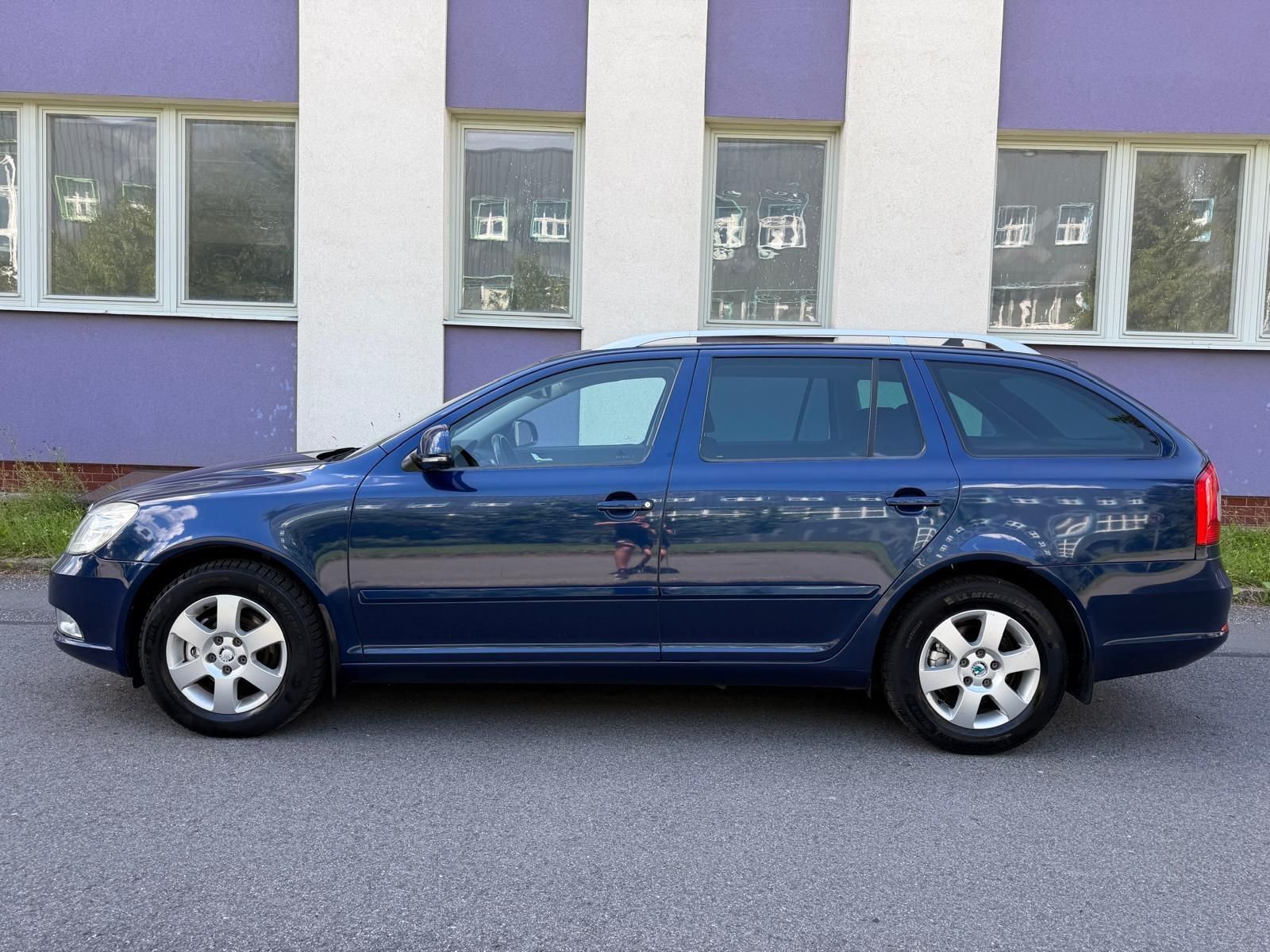 Škoda Octavia, 1,4 TSI DSG Elegance - fotka 2