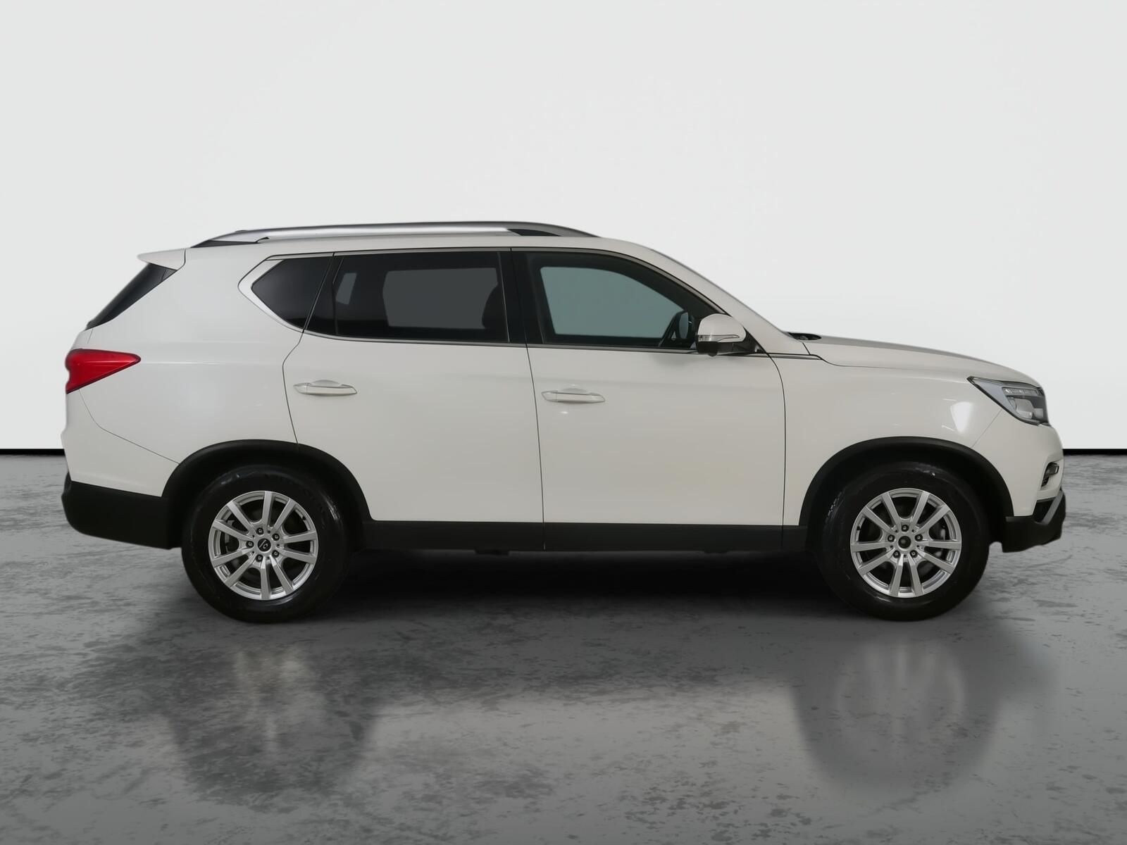 SsangYong Rexton, 2.2 Diesel, 4X4, Automat - fotka 6